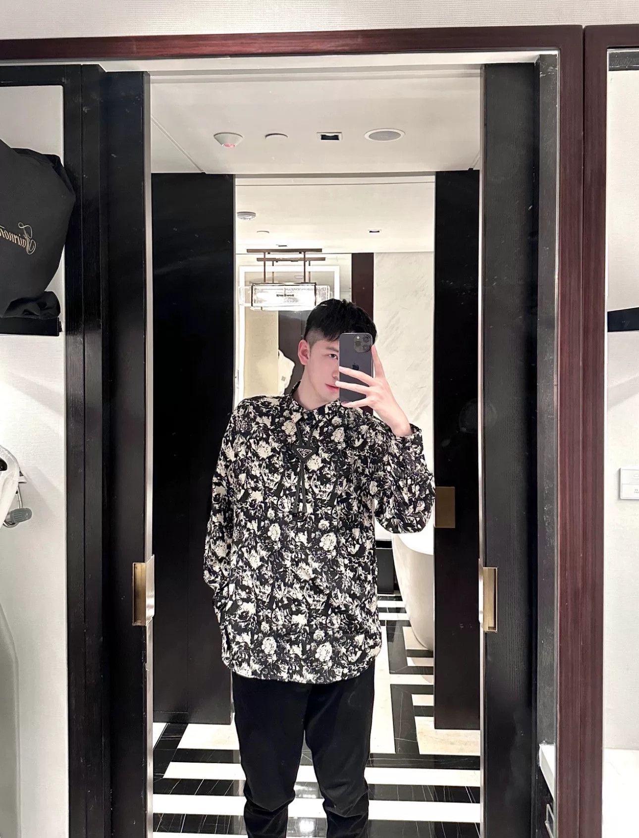 Saint Laurent Paris Saint Laurent Silk Floral Print Shirt Size S / US 4 / IT 40 - 8 Thumbnail