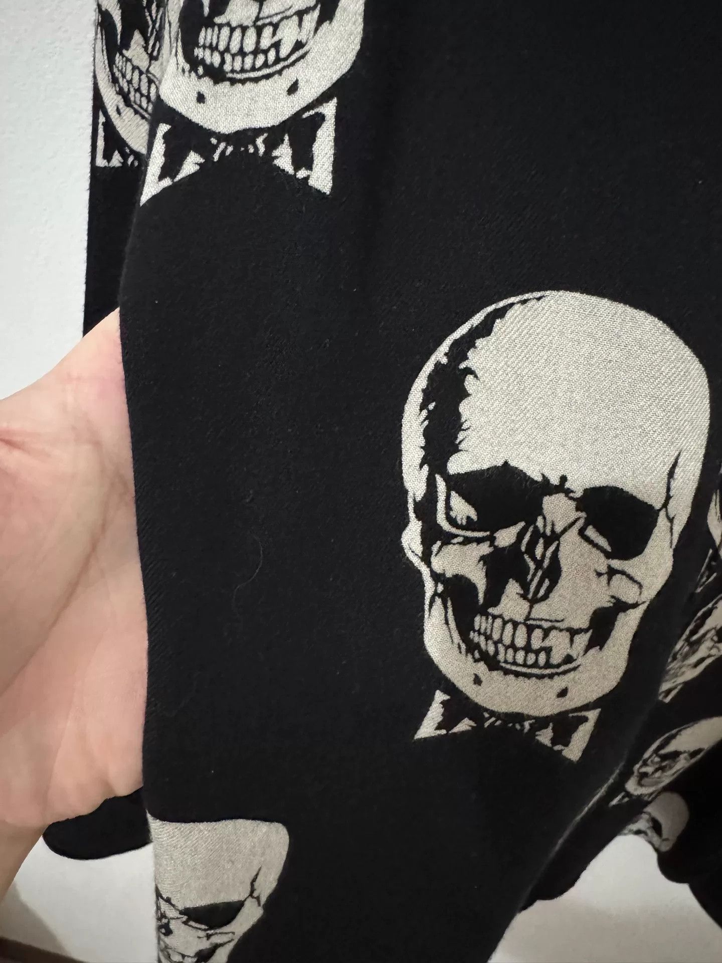 Saint Laurent Paris Saint Laurent Skull Printed Shirt Size US M / EU 48-50 / 2 - 3 Thumbnail