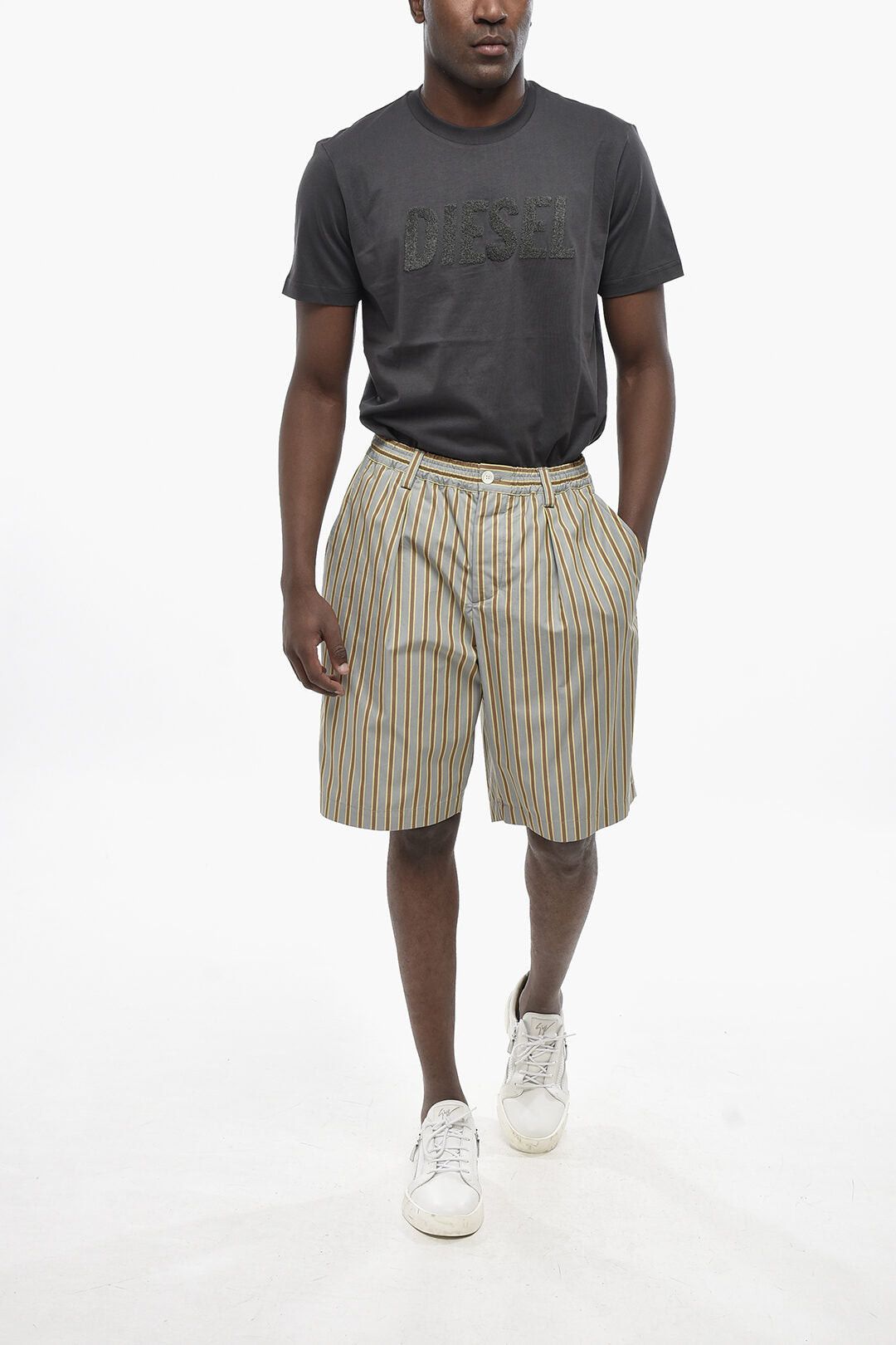 Marni Cotton 1-Pleat Shorts with Balanced Stripe Pattern Size US 33 - 4 Thumbnail