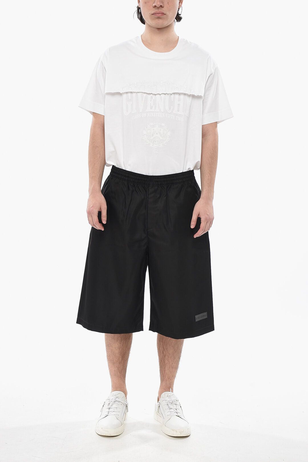 Givenchy Nylon Shorts with Elastic Waist and Drawstring Size US 34 / EU 50 - 4 Thumbnail