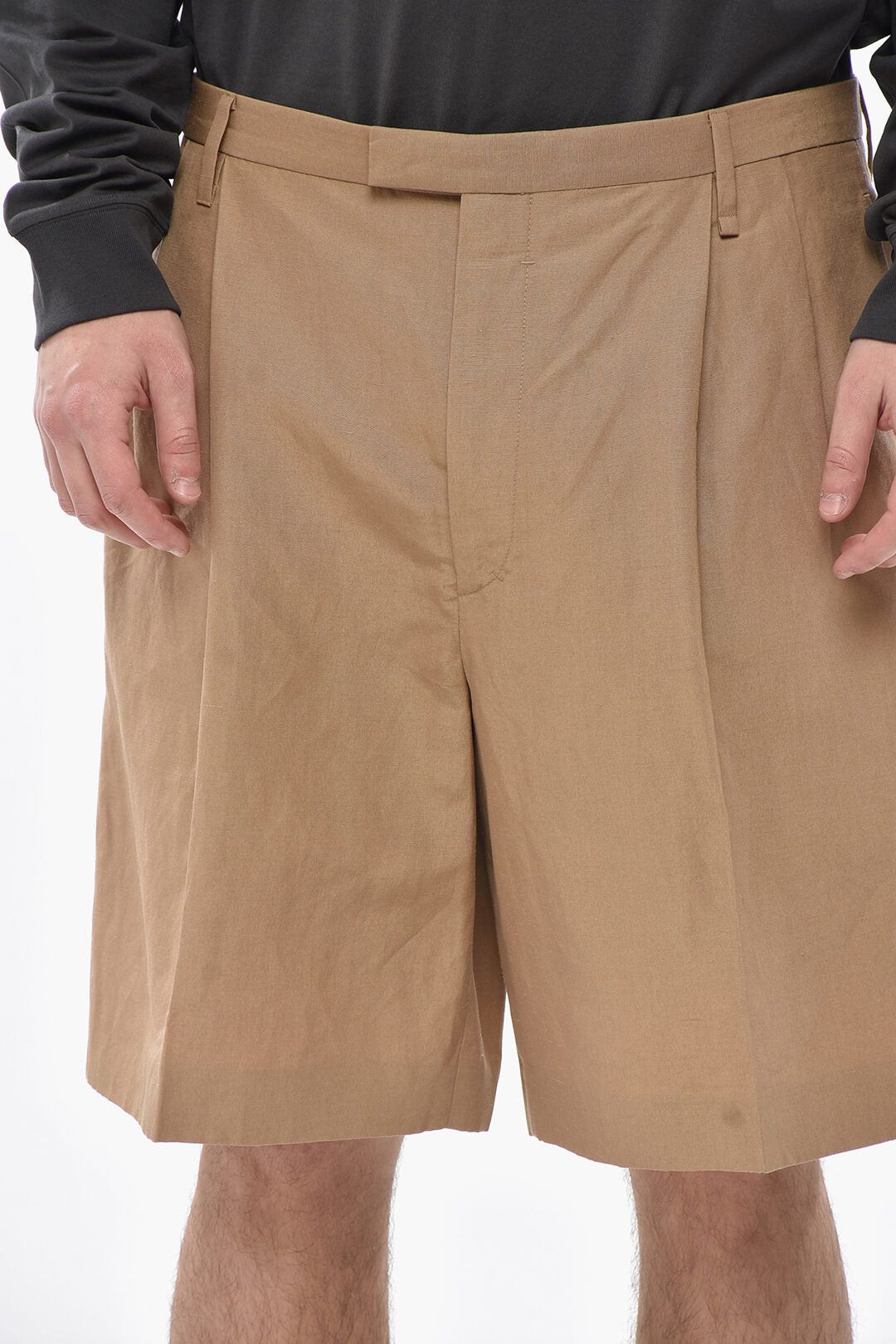 Givenchy Linen-and-Silk Chino Shorts with Double Pleats Size US 33 - 3 Thumbnail