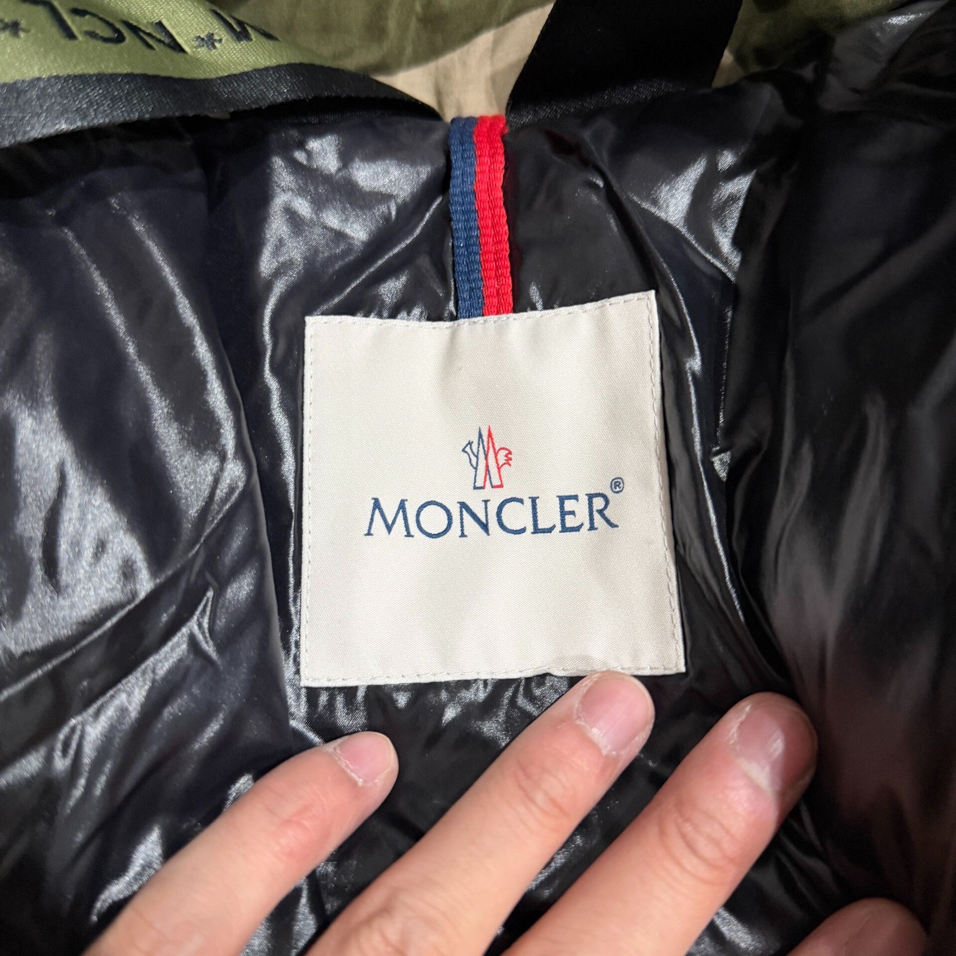 Moncler Moncler Camouflage Down Jacket with Hood Size US L / EU 52-54 / 3 - 7 Thumbnail