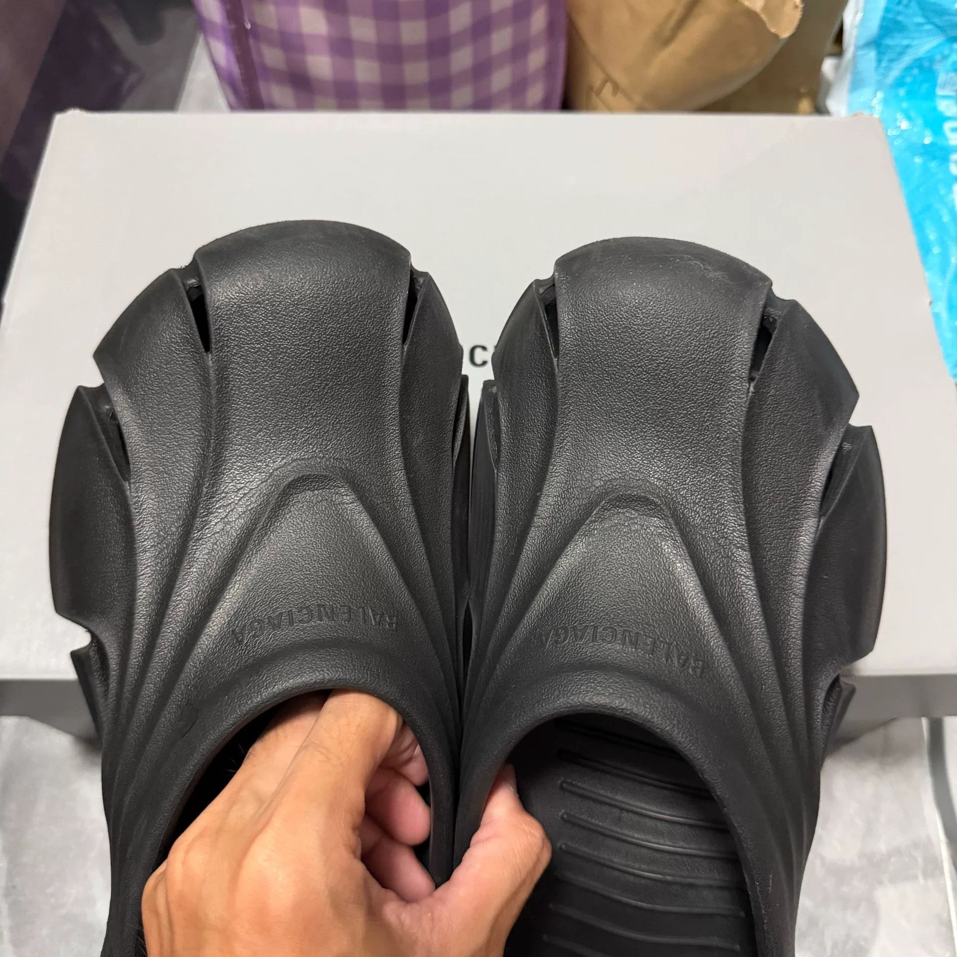 Balenciaga Balenciaga Molded Beach Slide Sandals Size US 10 / EU 43 - 3 Thumbnail