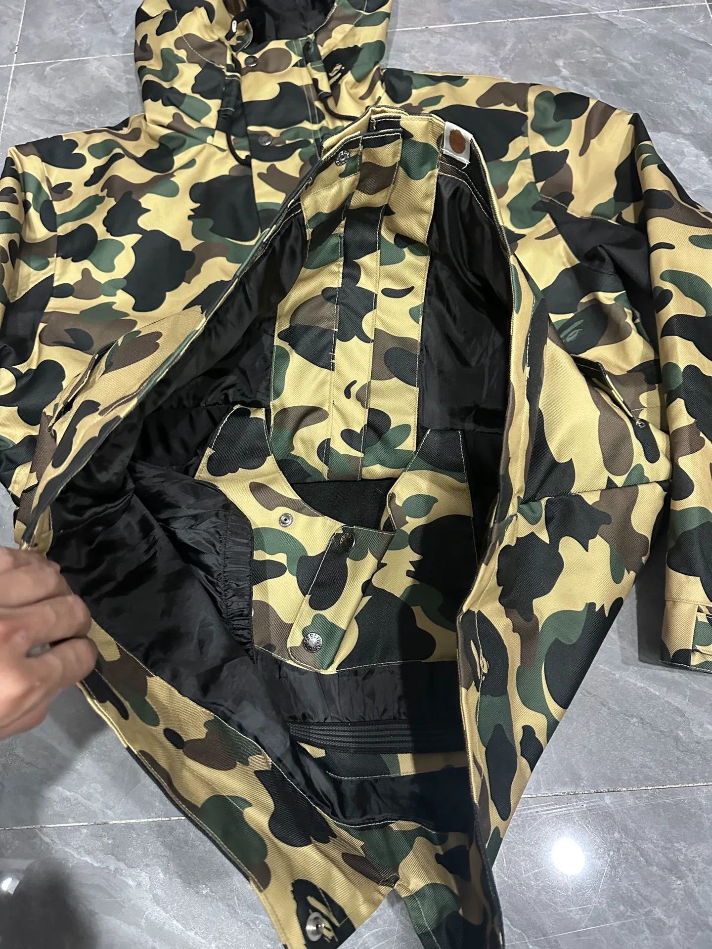 Bape Bape Outdoor Camouflage Down Jacket Size US XL / EU 56 / 4 - 5 Thumbnail