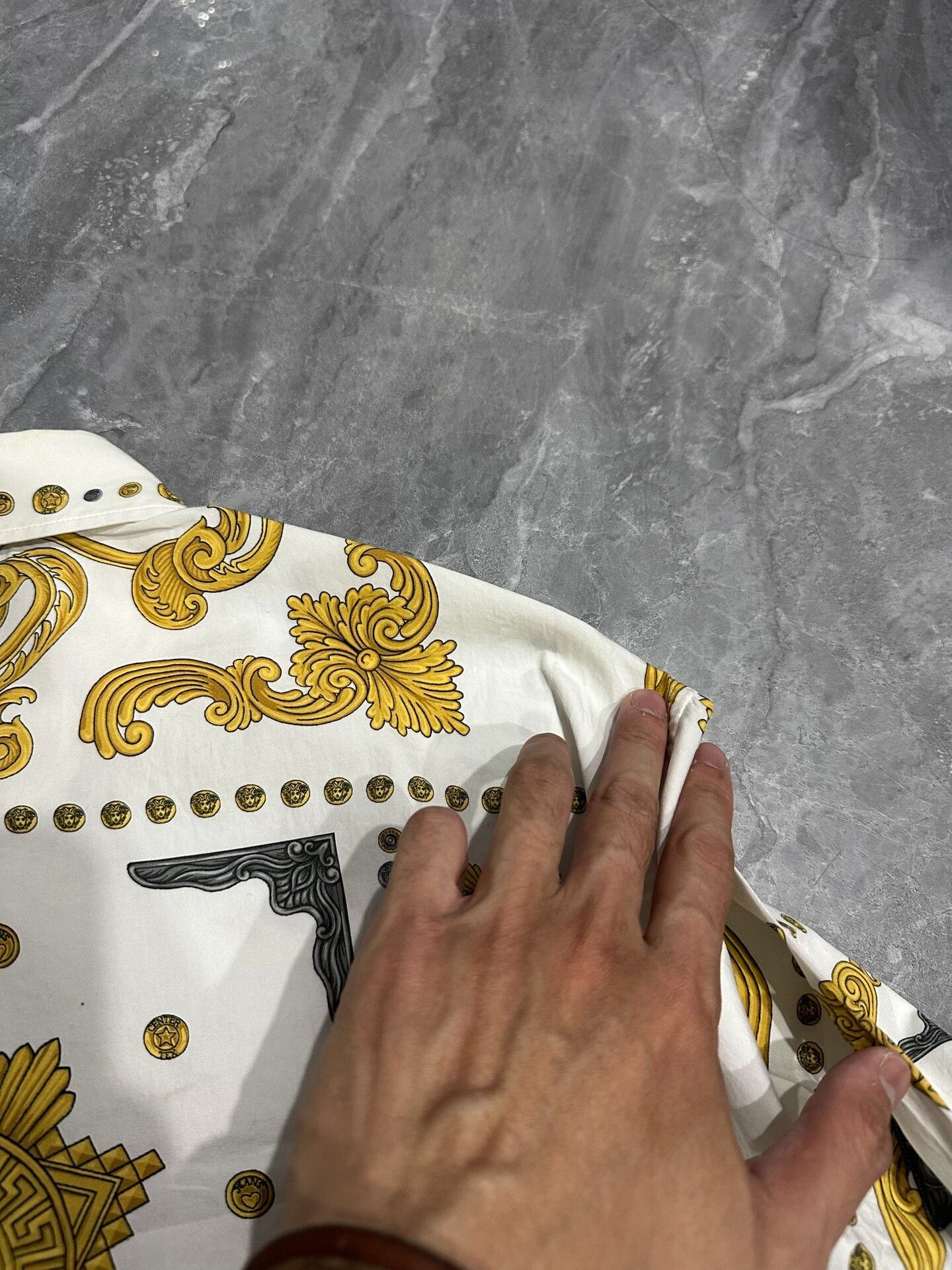 Versace Versace Silk Long Sleeve Shirt Size US XL / EU 56 / 4 - 8 Thumbnail