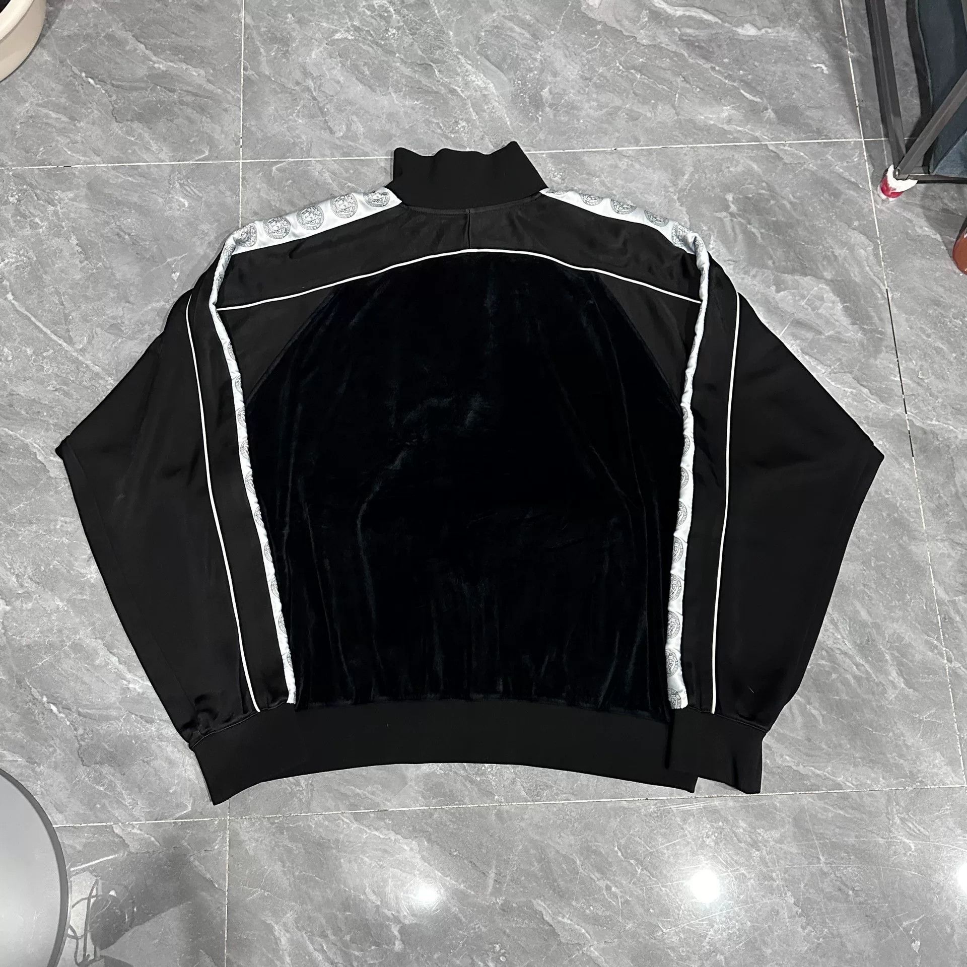 Versace Versace Velvet Half-Zip Sweatshirt Size US XXL / EU 58 / 5 - 2 Thumbnail