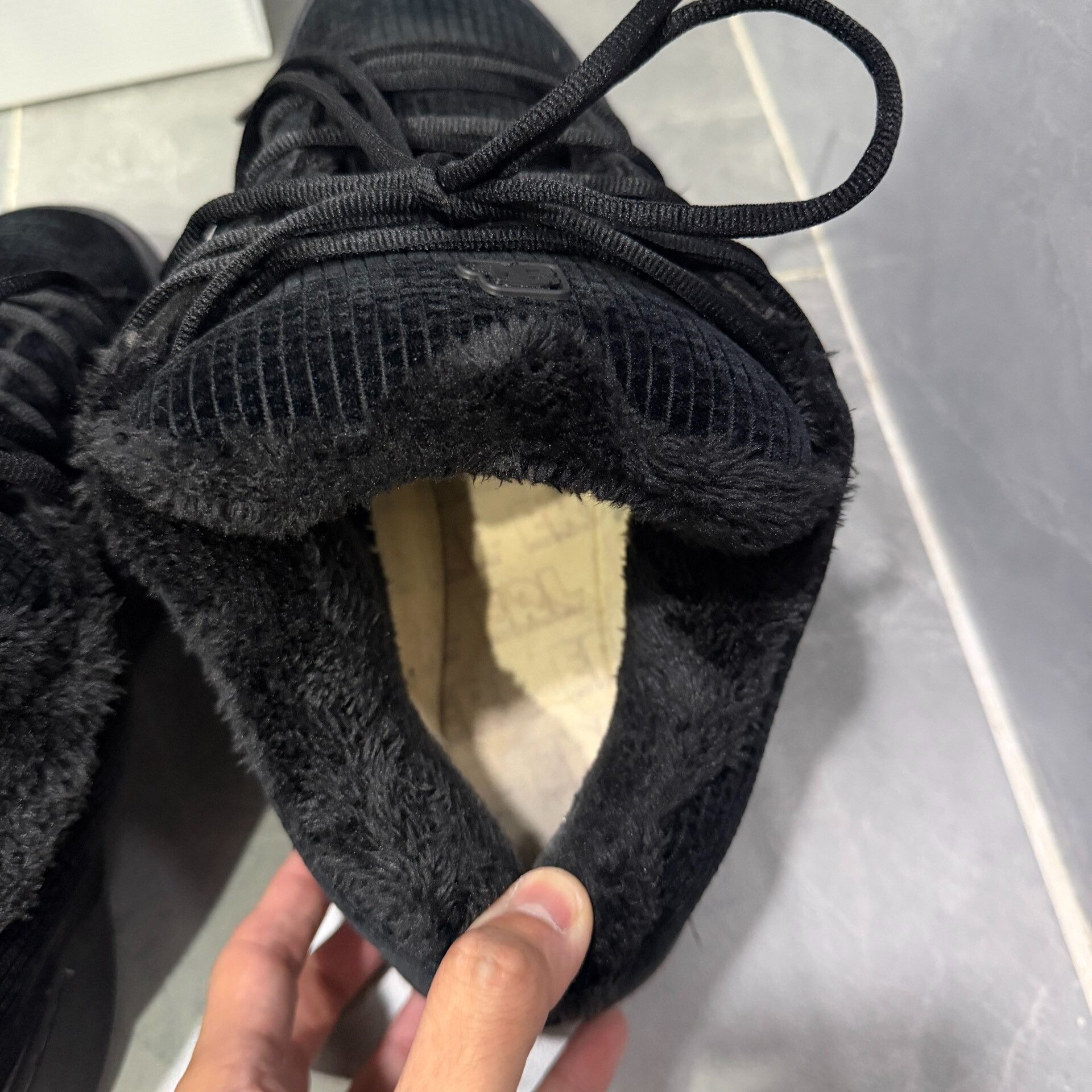 ERL ERL Navy Suede Slip-On Shoes Size US 10 / EU 43 - 6 Thumbnail