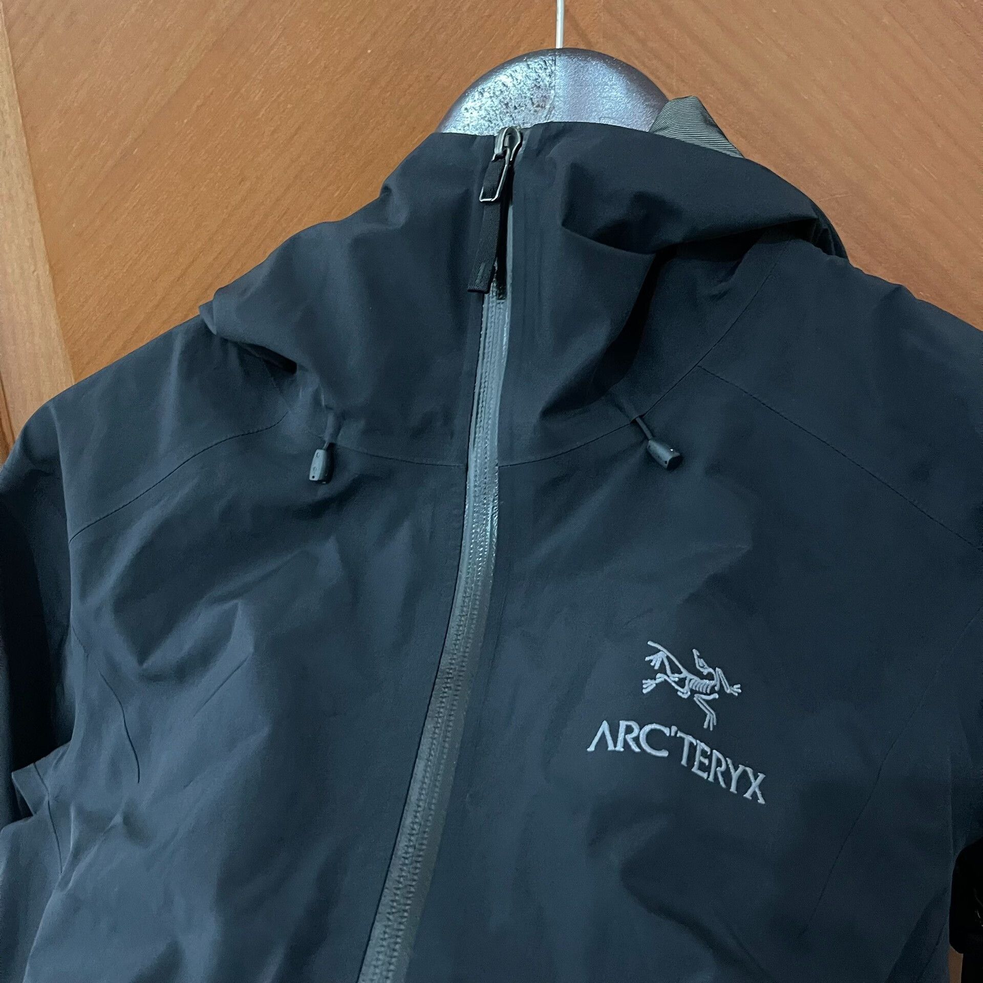 Arc'teryx Arcteryx BETA LT Women's Jacket Black Size S / US 4 / IT 40 - 3 Thumbnail