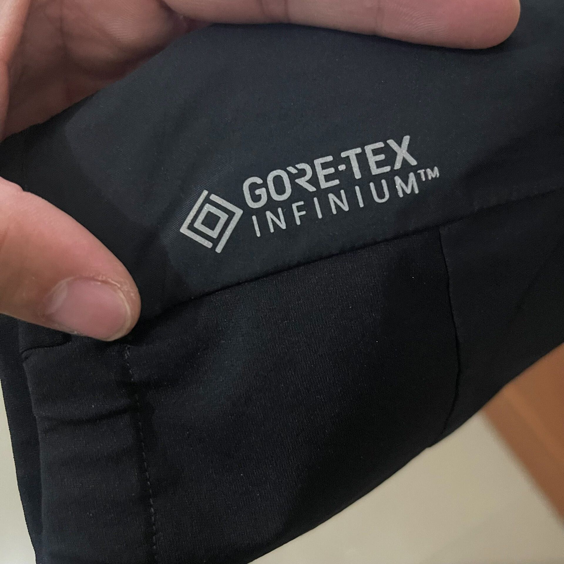 Arc'teryx Arcteryx Solano Gore-Tex Infinium Jacket Size US M / EU 48-50 / 2 - 4 Thumbnail