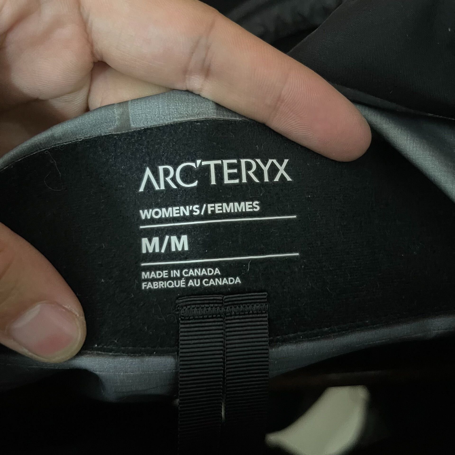 Arc'teryx Arcteryx Alpha SV Women's Jacket Black Size M / US 6-8 / IT 42-44 - 4 Thumbnail