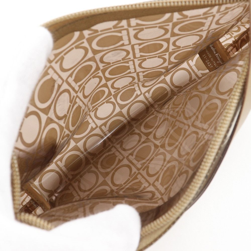 Salvatore Ferragamo Salvatore Ferragamo Salvatore Ferragamo Gancini Vinyl Tote Bag Plastic / Synthetic Tote Bag AU-21-2437 DUTY FREE for USA Size ONE SIZE - 7 Thumbnail