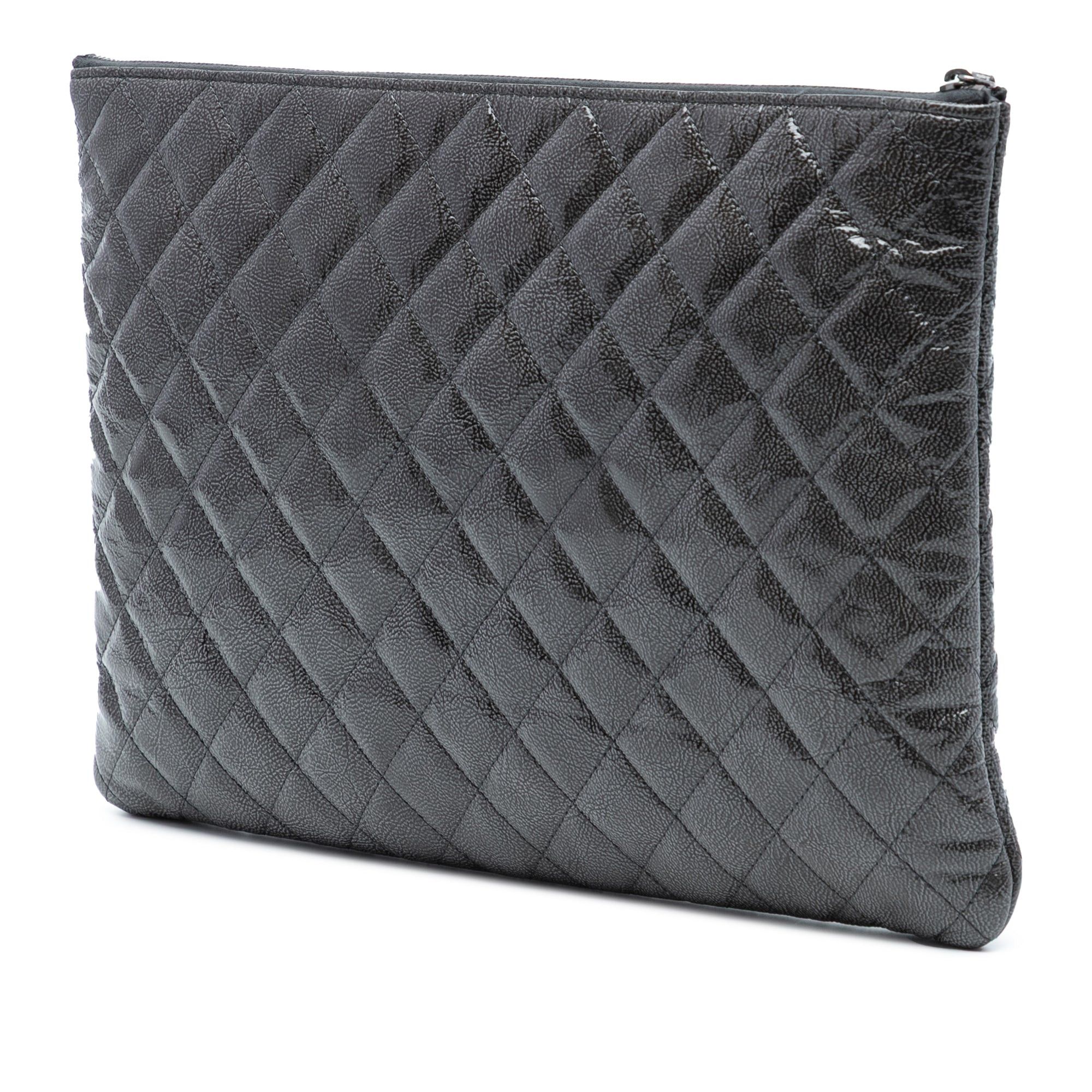 Chanel Large Quilted Iridescent Patent O Case Clutch Size ONE SIZE - 2 Thumbnail