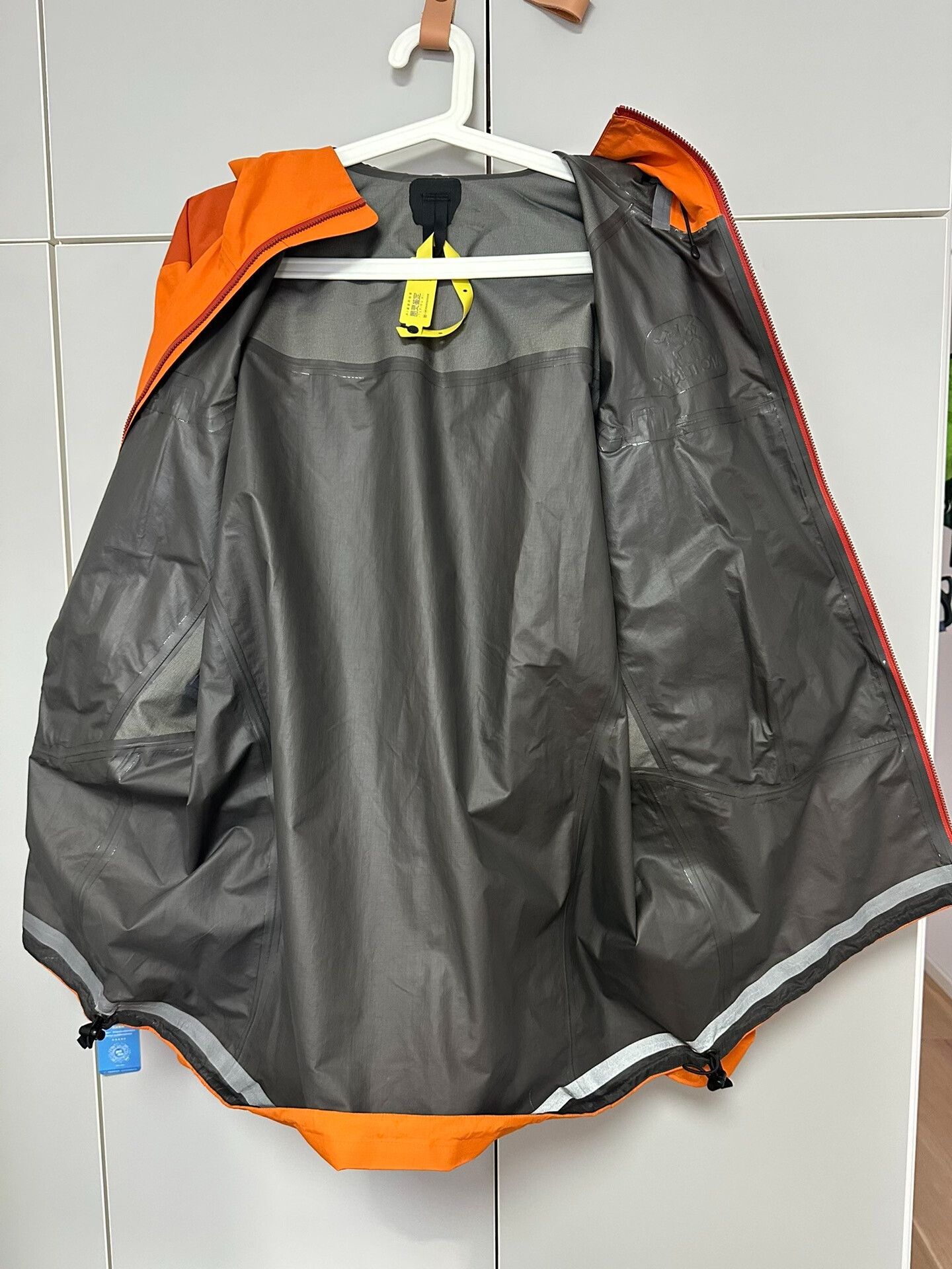 Arc'teryx Arcteryx Beta SL GORE-TEX Jacket Size US L / EU 52-54 / 3 - 3 Thumbnail
