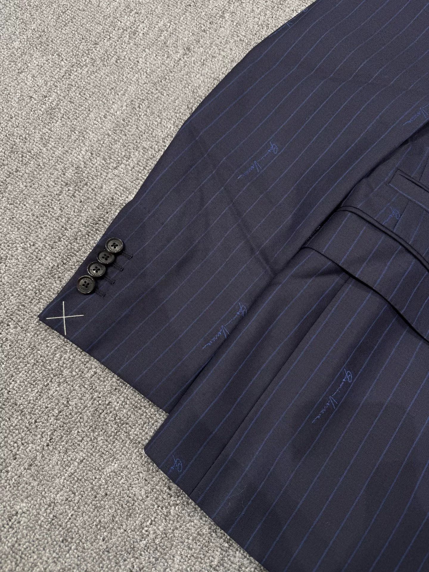 Versace VERSACE Wool Suit Size US M / EU 48-50 / 2 - 4 Thumbnail