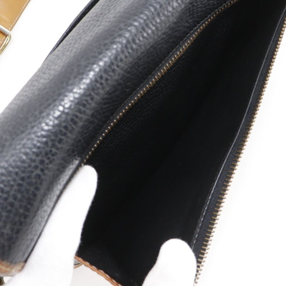 Celine Celine Celine Old Celine Calfskin Shoulder Bag Leather Crossbody Bag DUTY FREE for USA Size ONE SIZE - 7 Thumbnail