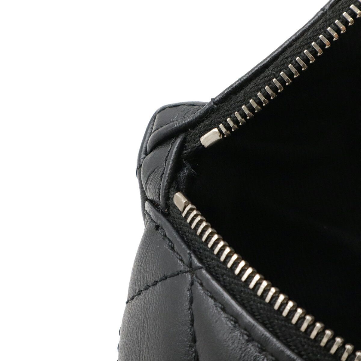 Chanel Chanel Chanel Matelasse Leather Belt Bag Leather Belt Bag DUTY FREE for USA Size ONE SIZE - 9 Thumbnail