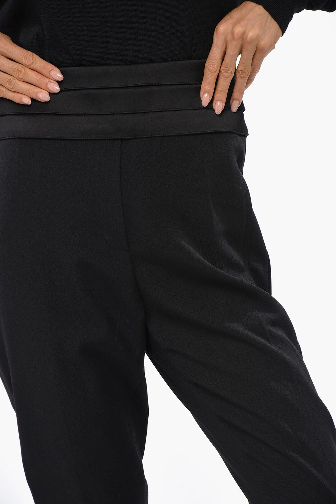 Balmain Satin High-Waist Solid-Color Trousers CARROTS Size 28" / US 6 / IT 42 - 3 Thumbnail