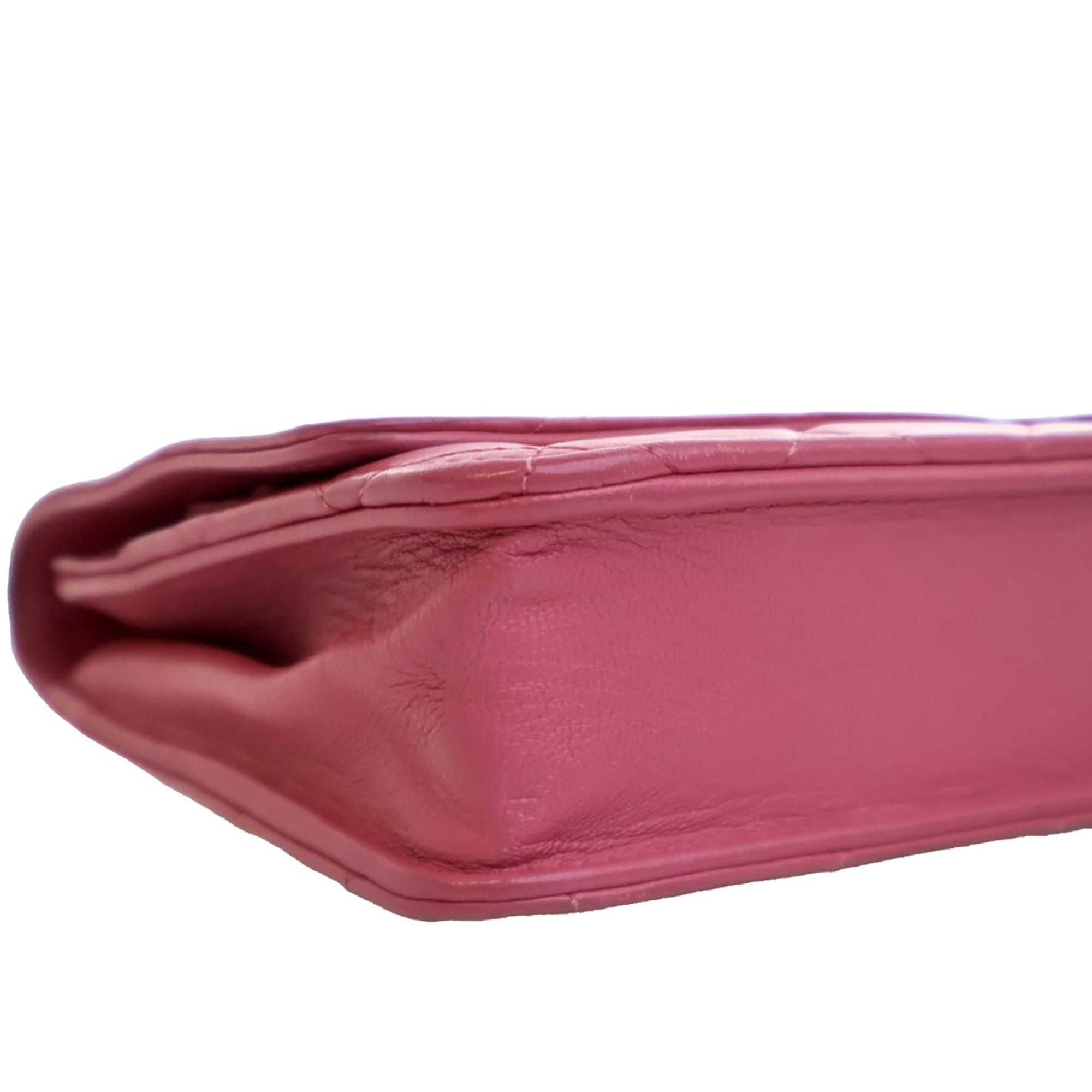 Classic Lambskin Wallet on Chain
