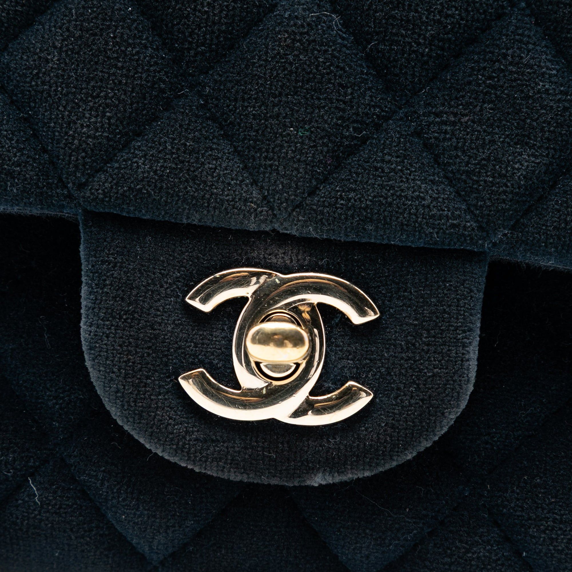 Chanel Medium Classic Velvet Double Flap Size ONE SIZE - 6 Thumbnail