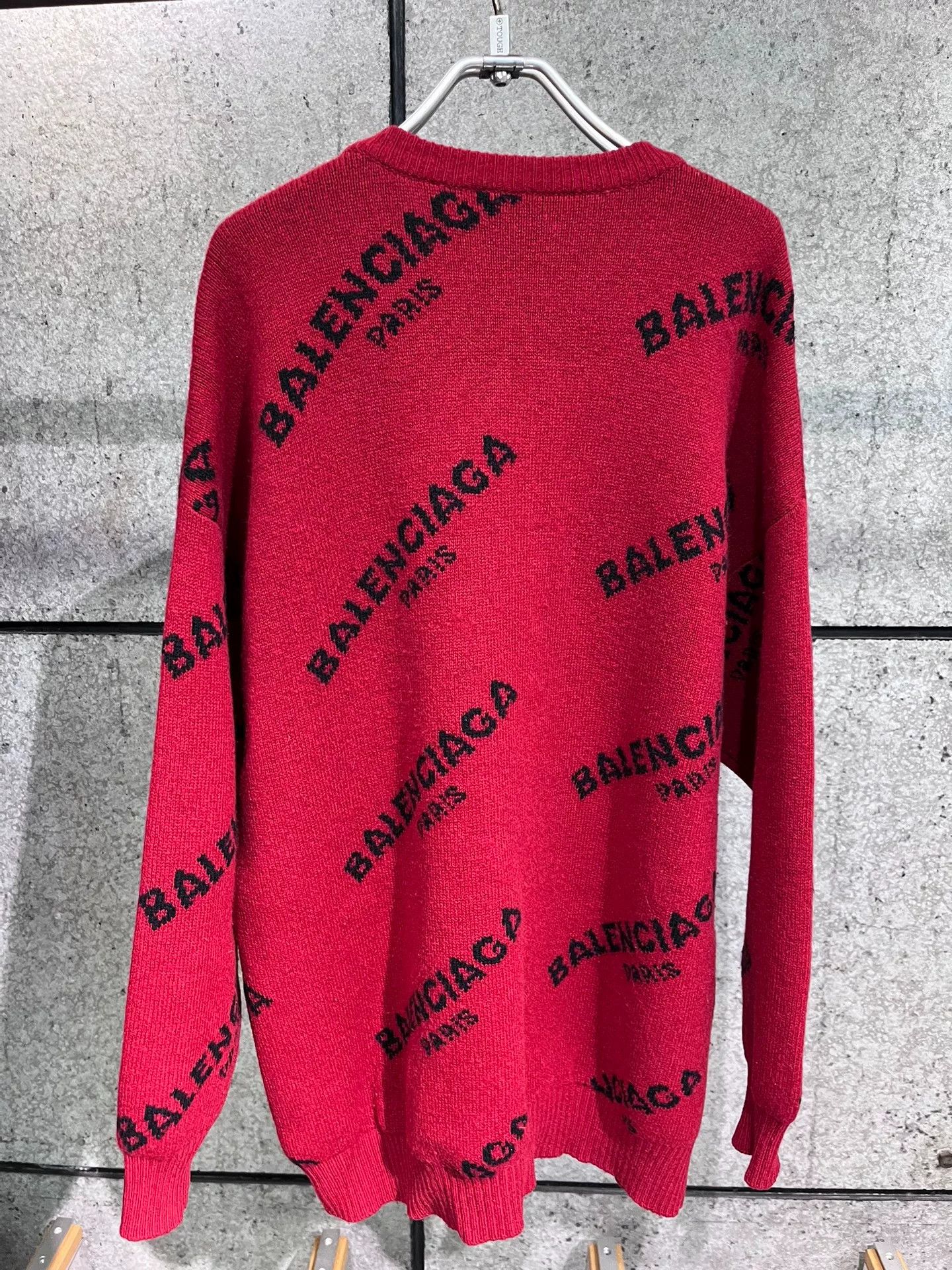 Balenciaga Balenciaga Red Letter Sweater Size 34 Size XXS / US 00 / IT 34 - 4 Thumbnail