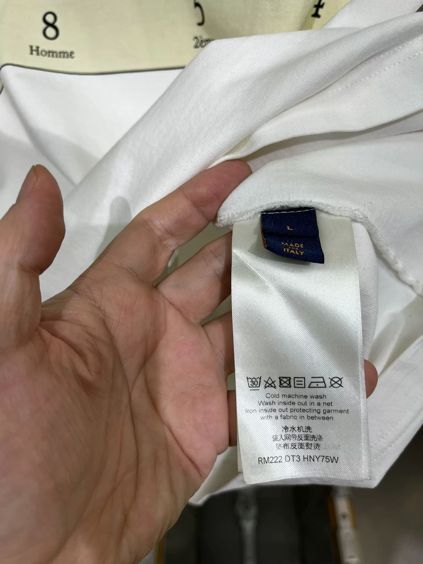 Louis Vuitton Louis Vuitton White Letter Short-Sleeve Tee L Size US L / EU 52-54 / 3 - 8 Thumbnail