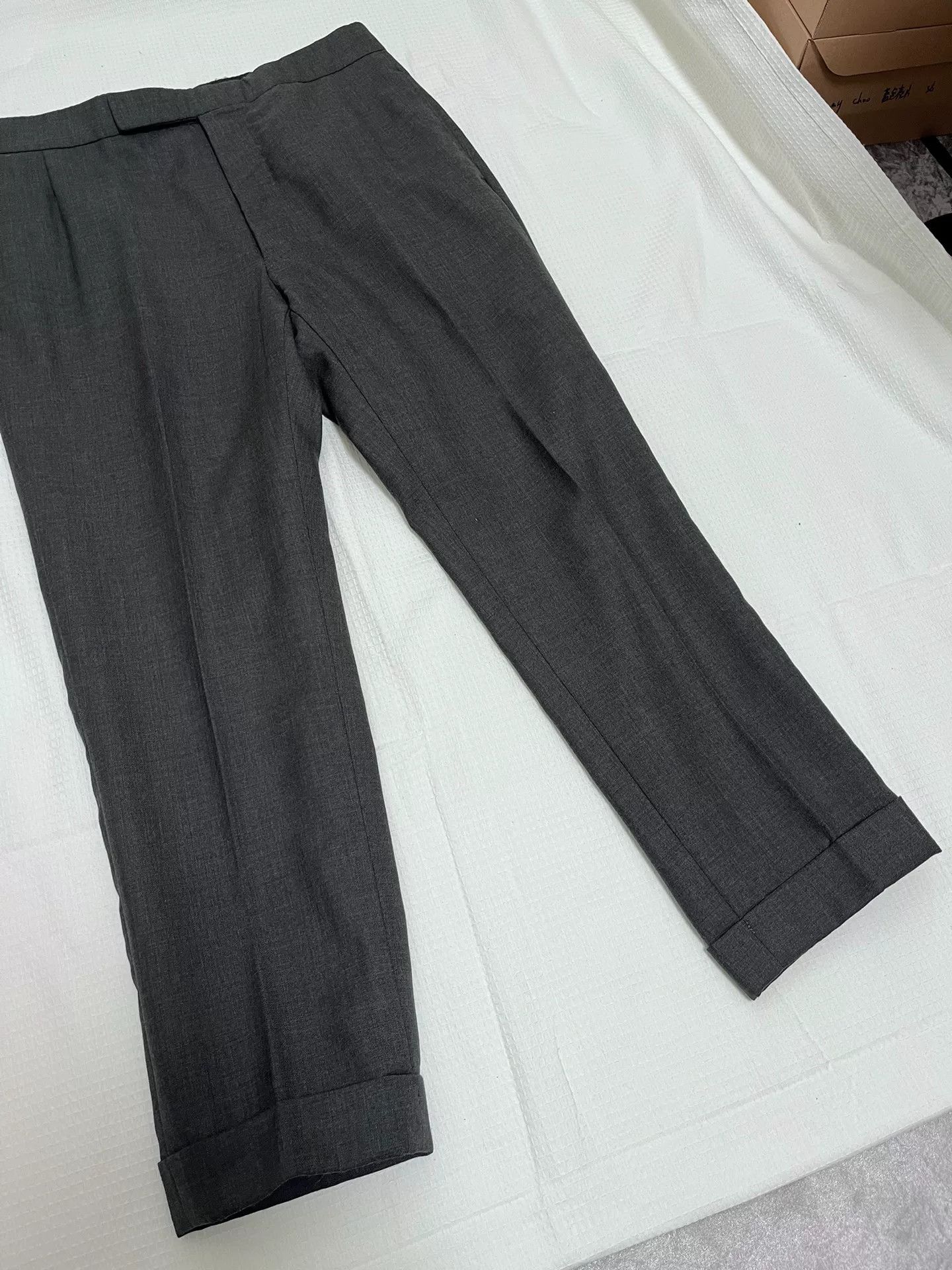 Thom Browne Thom Browne Gray Cropped Trousers Size 1 Size US 26 / EU 42 - 3 Thumbnail
