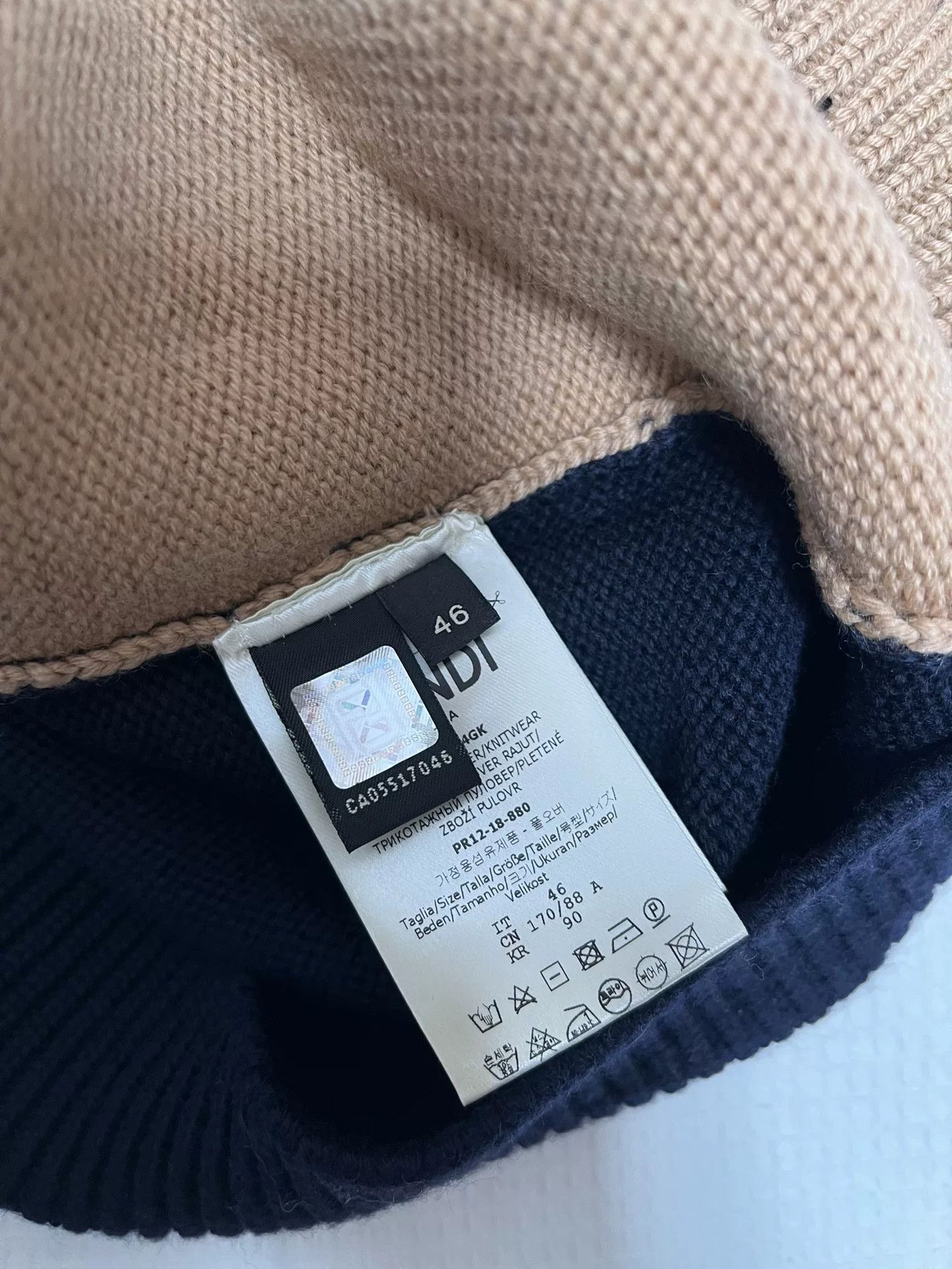 Fendi Fendi Patchwork Sweater Size 46 Size US S / EU 44-46 / 1 - 5 Thumbnail