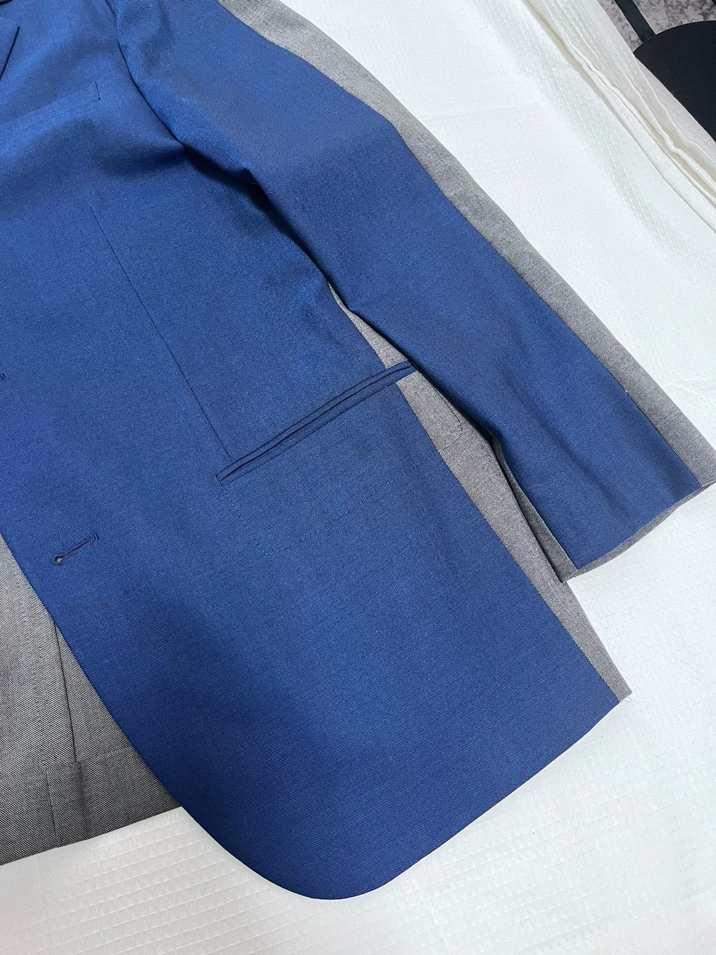 Louis Vuitton Louis Vuitton Paneled Blazer Size 46 Size US S / EU 44-46 / 1 - 8 Thumbnail