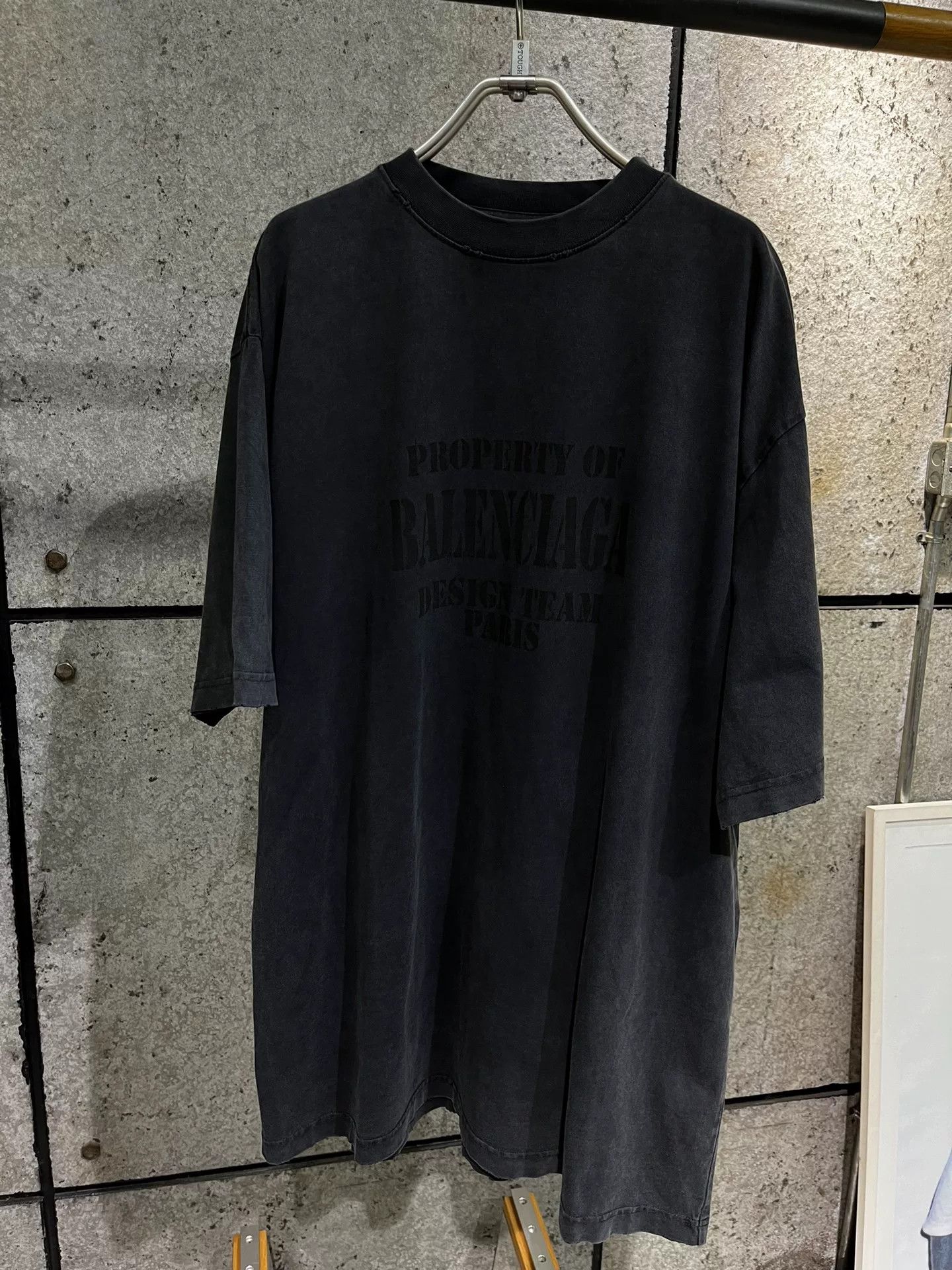 Balenciaga Balenciaga Design Team Black Distressed Tee M Size US M / EU 48-50 / 2 - 2 Thumbnail