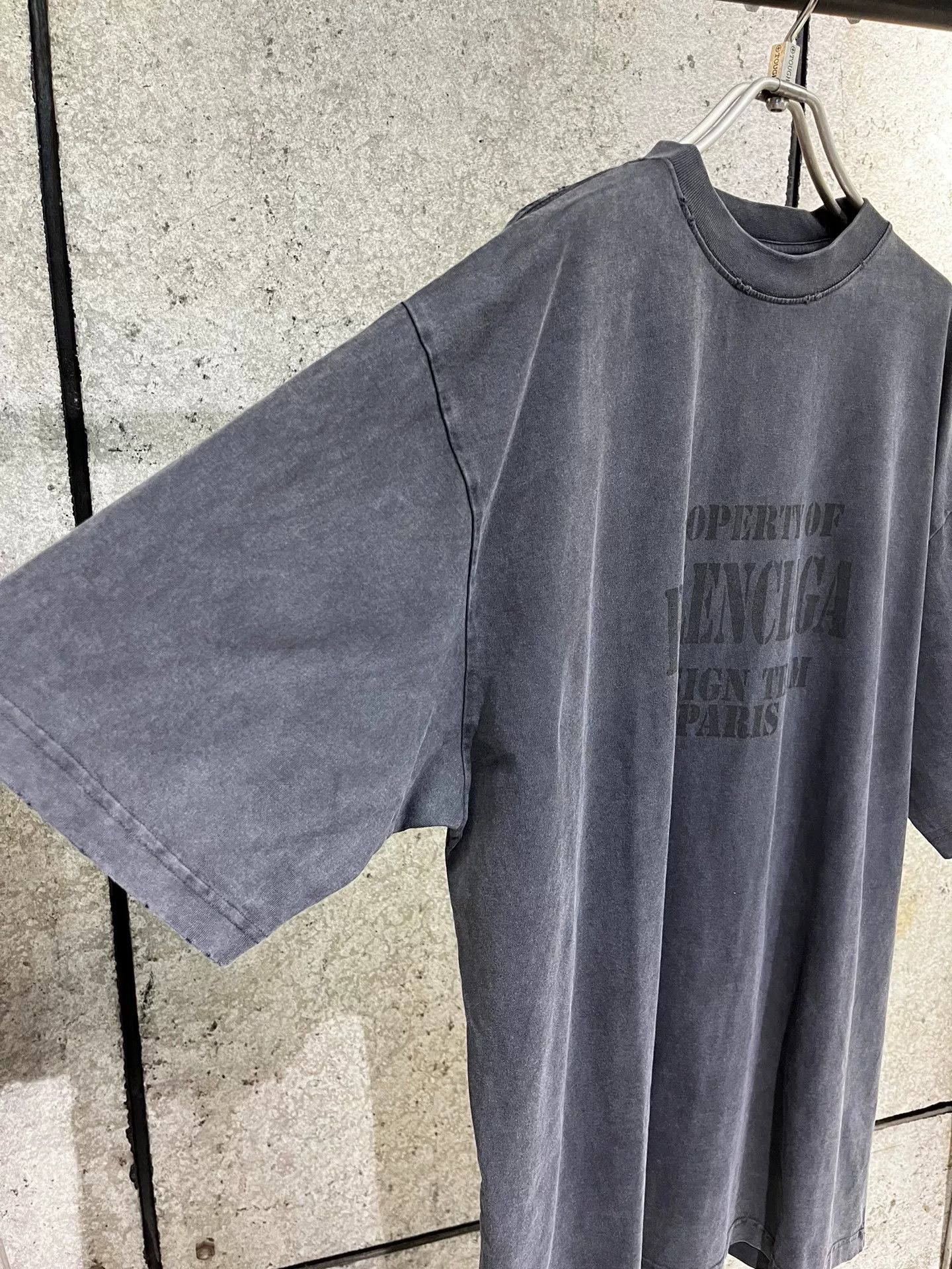 Balenciaga Balenciaga Design Team Black Distressed Tee M Size US M / EU 48-50 / 2 - 4 Thumbnail