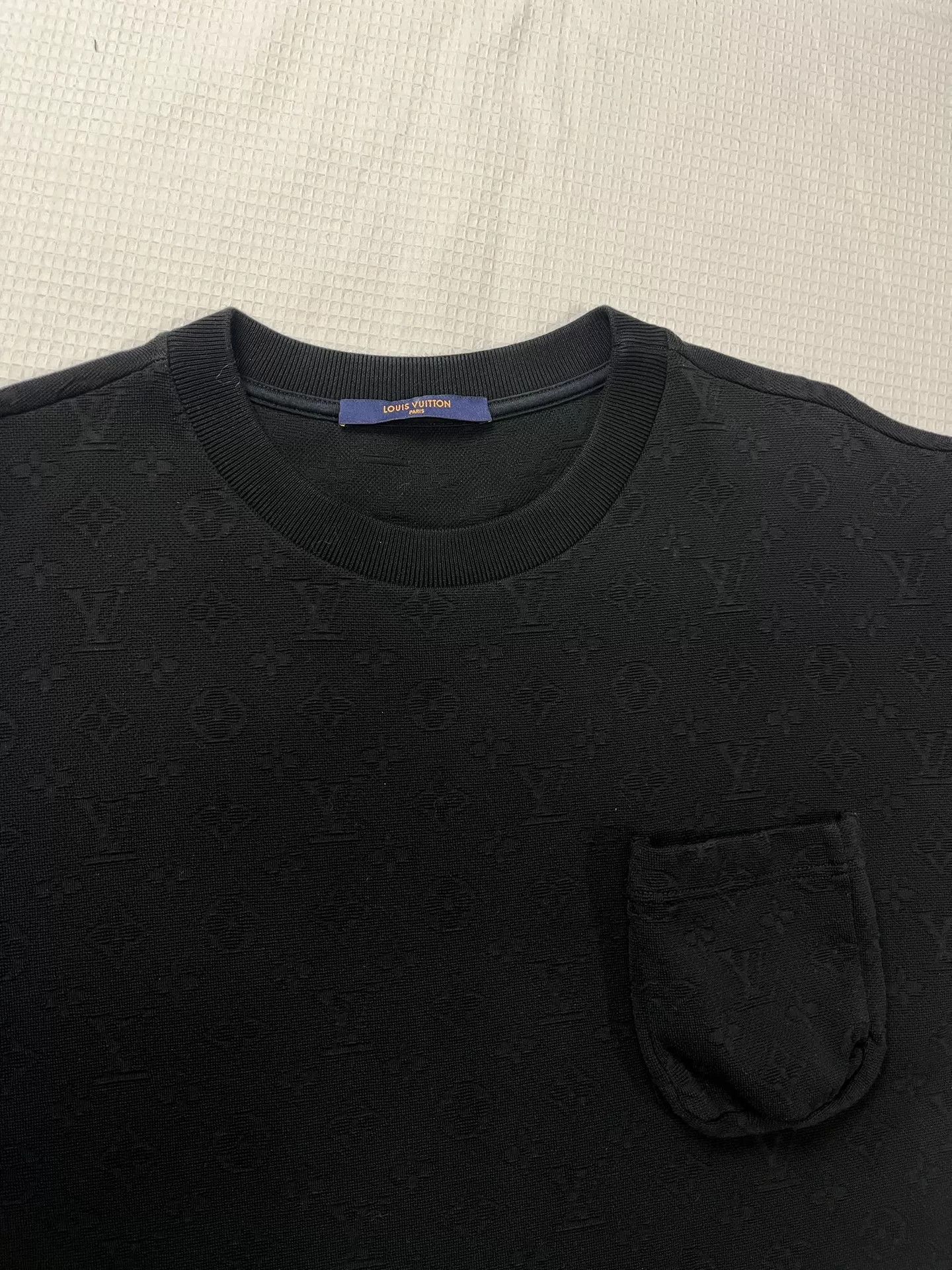 Louis Vuitton Louis Vuitton Subtle Print Pocket Short Sleeve Size US L / EU 52-54 / 3 - 4 Thumbnail