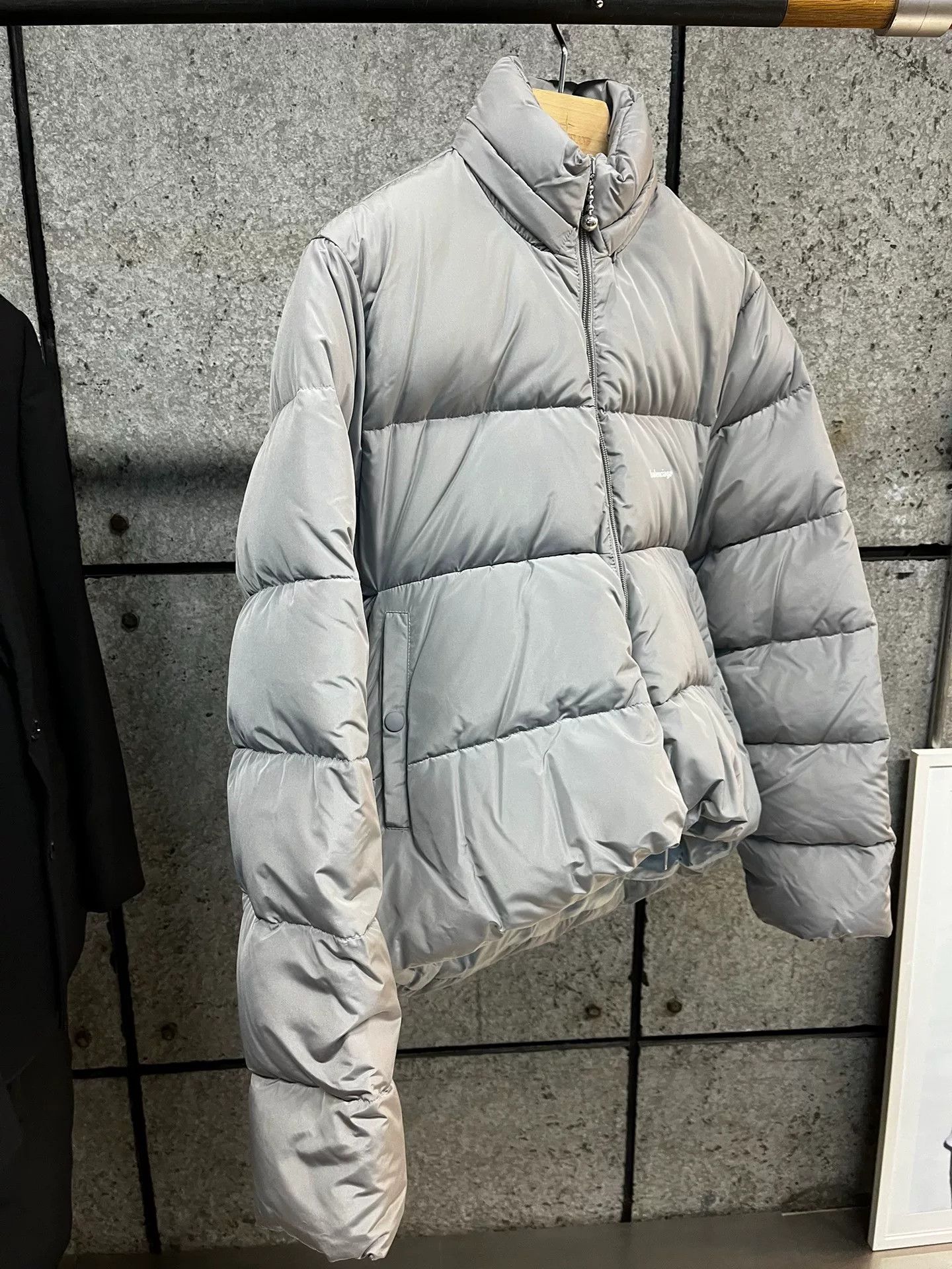Balenciaga Balenciaga Gray Down Jacket Size 44 Size US S / EU 44-46 / 1 - 4 Thumbnail