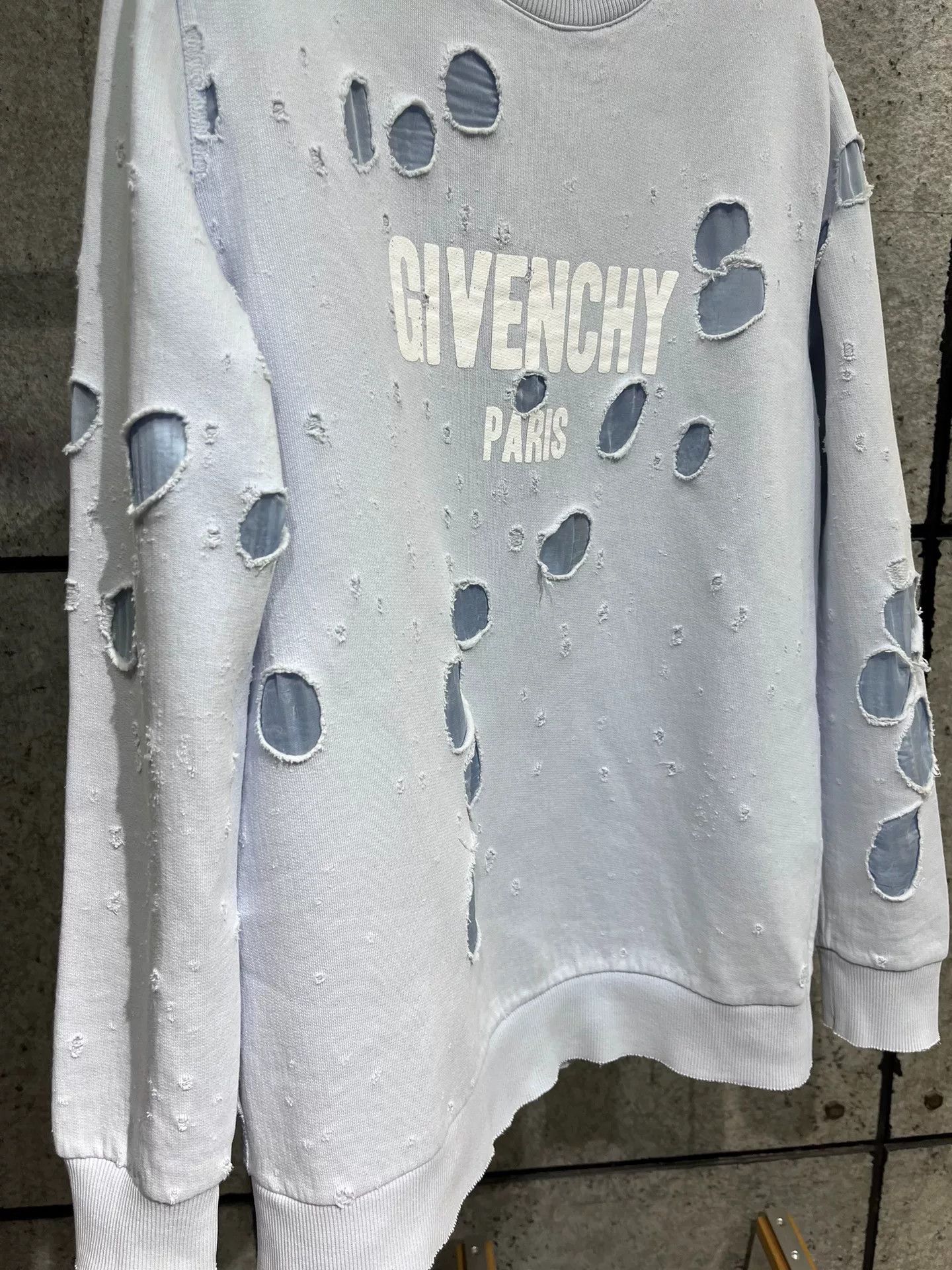 Givenchy Givenchy Blue Distressed Sweatshirt XS Size US XS / EU 42 / 0 - 4 Thumbnail