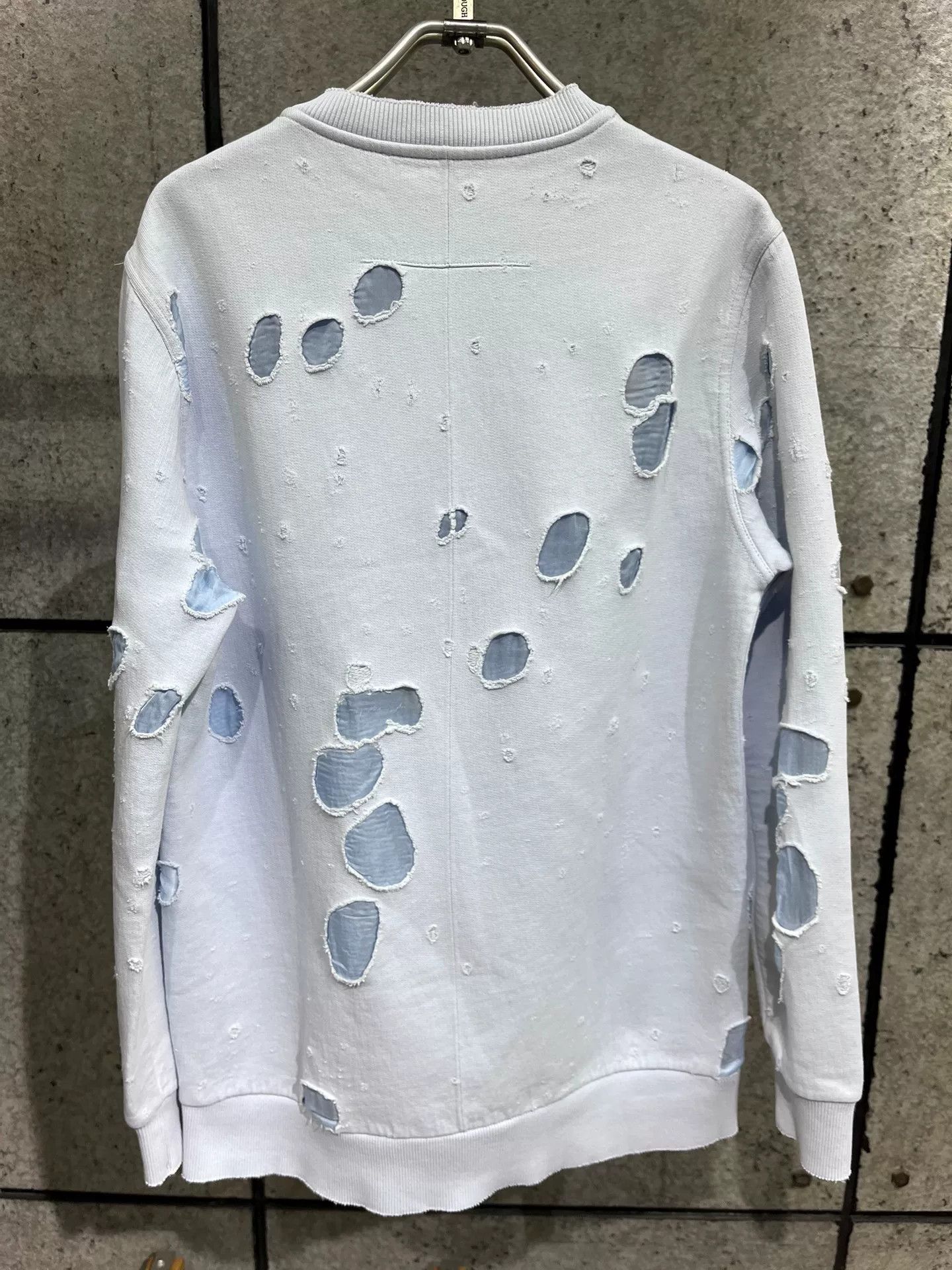 Givenchy Givenchy Blue Distressed Sweatshirt XS Size US XS / EU 42 / 0 - 7 Thumbnail