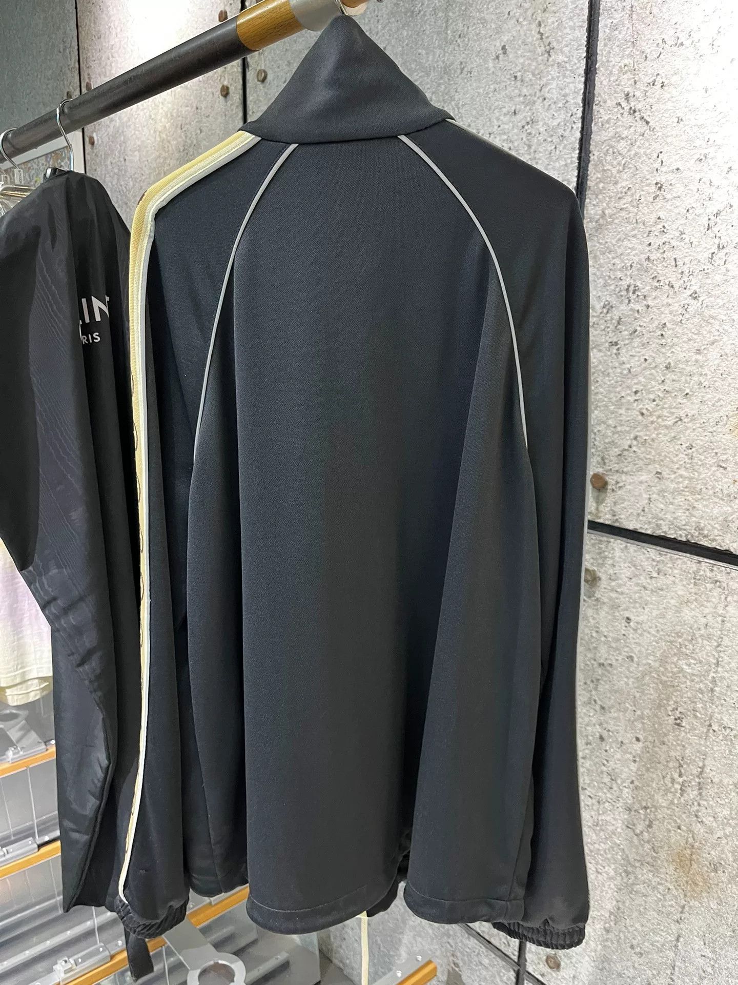 Gucci Gucci Black Coat Size M Size US M / EU 48-50 / 2 - 7 Thumbnail