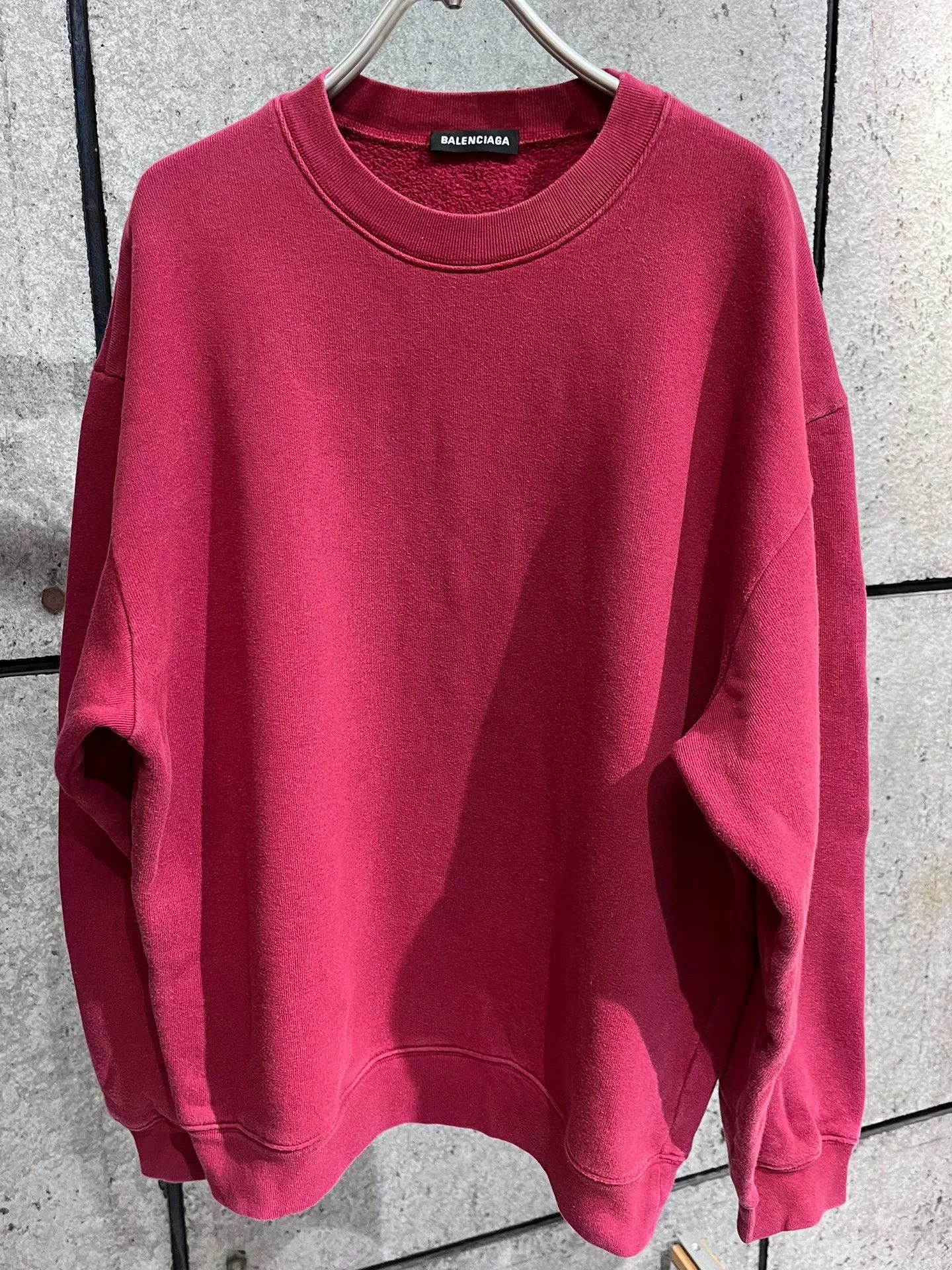 Balenciaga Balenciaga Red Letter Sweatshirt Size S Size US S / EU 44-46 / 1 - 2 Thumbnail