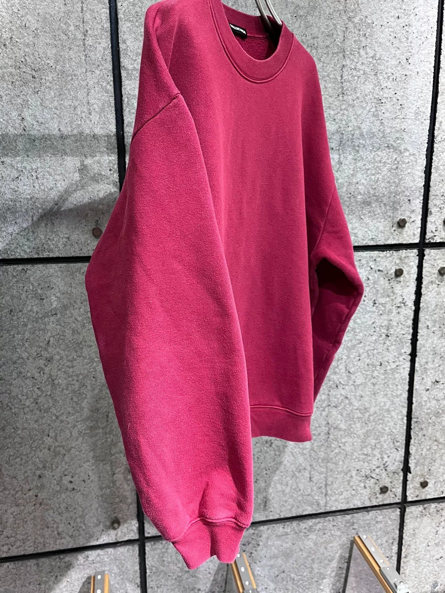 Balenciaga Balenciaga Red Letter Sweatshirt Size S Size US S / EU 44-46 / 1 - 4 Thumbnail