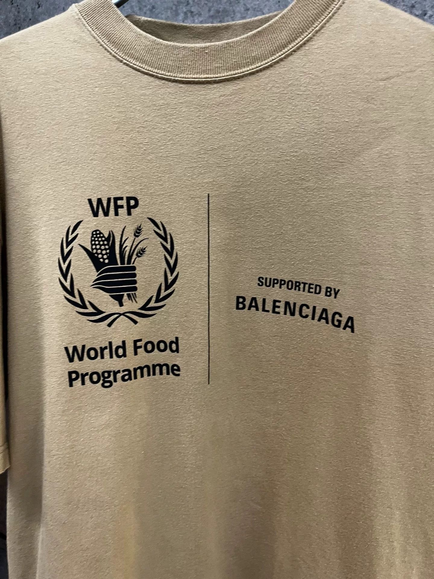 Balenciaga Balenciaga XS Short Sleeve T-Shirt Size XS / US 0-2 / IT 36-38 - 2 Thumbnail