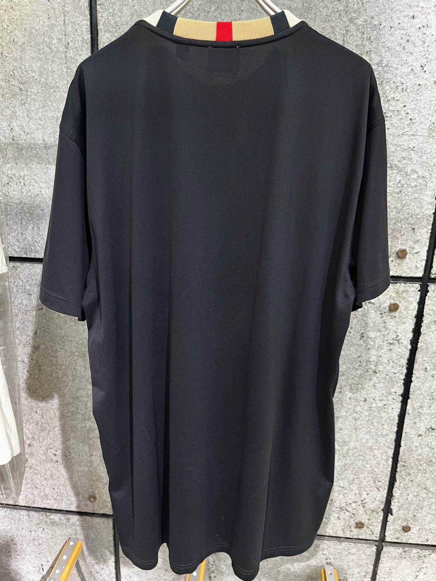 Burberry Burberry Black Short-Sleeve T-Shirt M Size US M / EU 48-50 / 2 - 4 Thumbnail