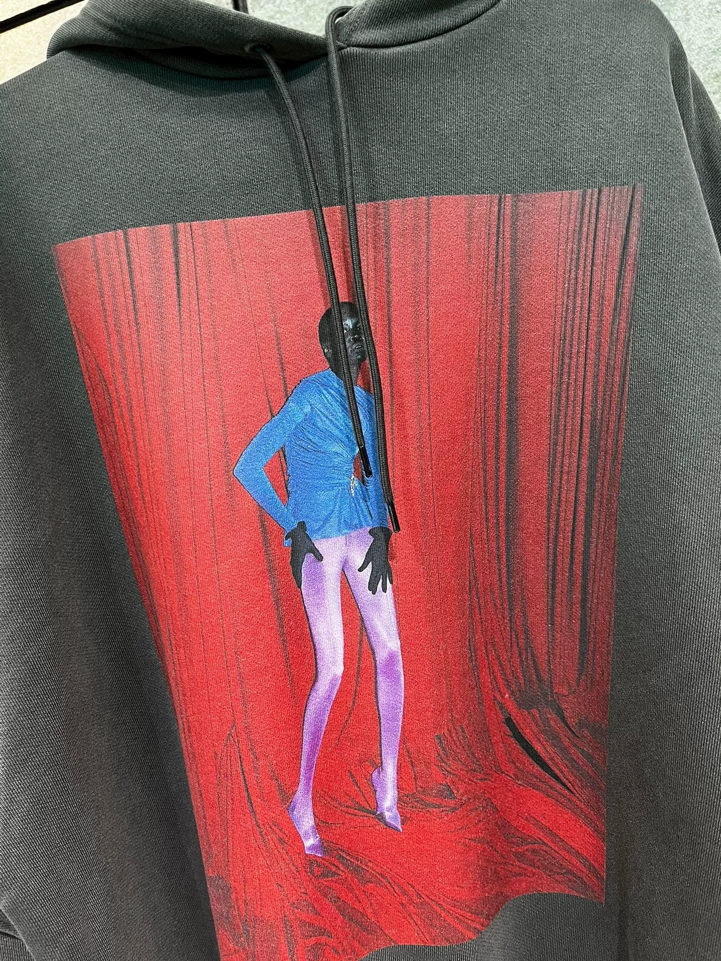 Balenciaga Balenciaga Portrait Hoodie XS Size XS / US 0-2 / IT 36-38 - 2 Thumbnail