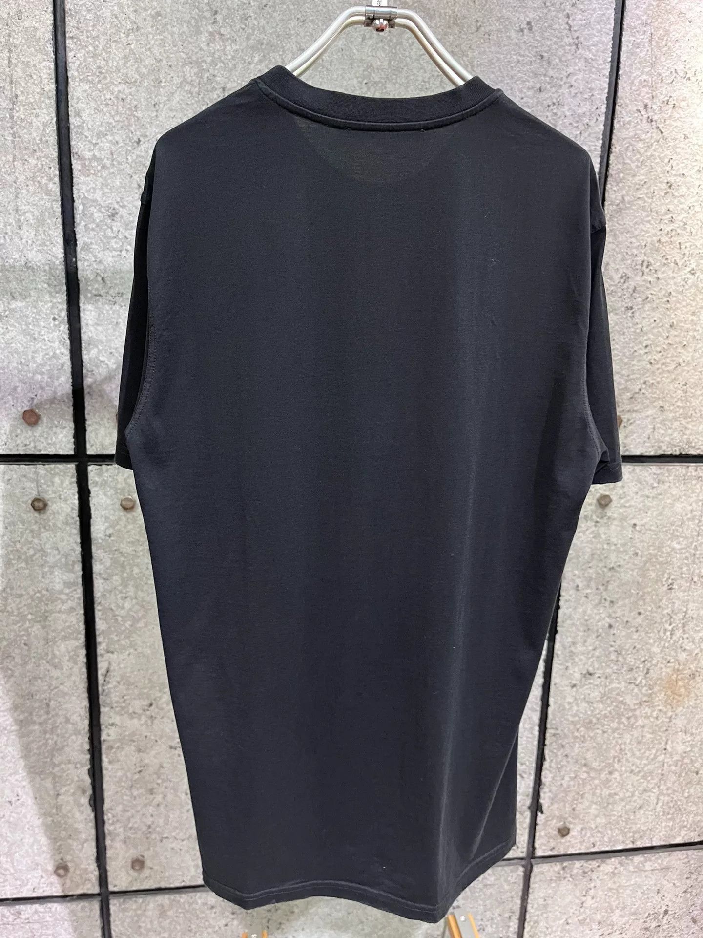Givenchy Givenchy Logo Short-Sleeve Tee Size L Size US L / EU 52-54 / 3 - 8 Thumbnail