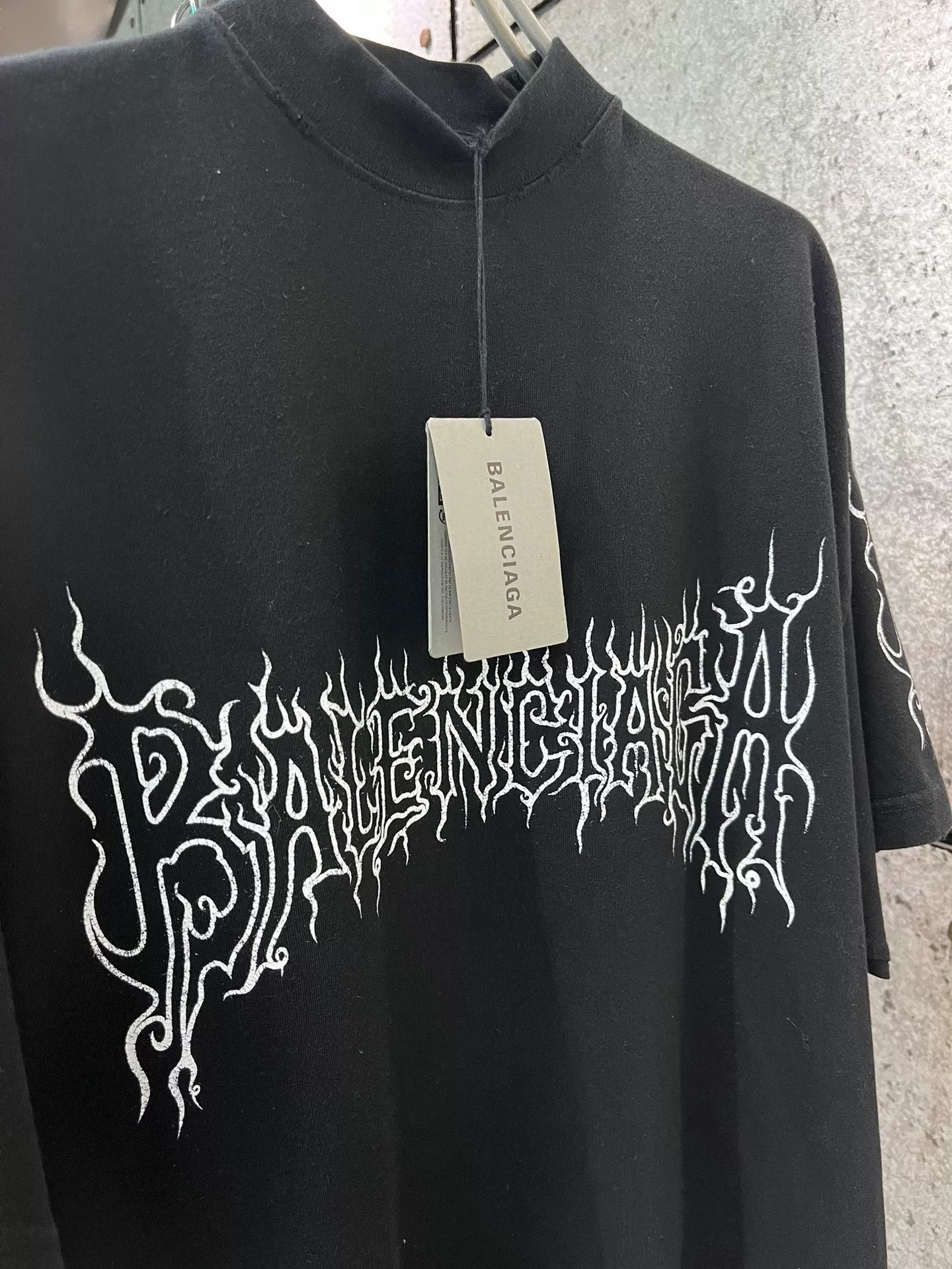 Balenciaga Balenciaga FW23 Distressed Print T-shirt Size S / US 4 / IT 40 - 7 Thumbnail