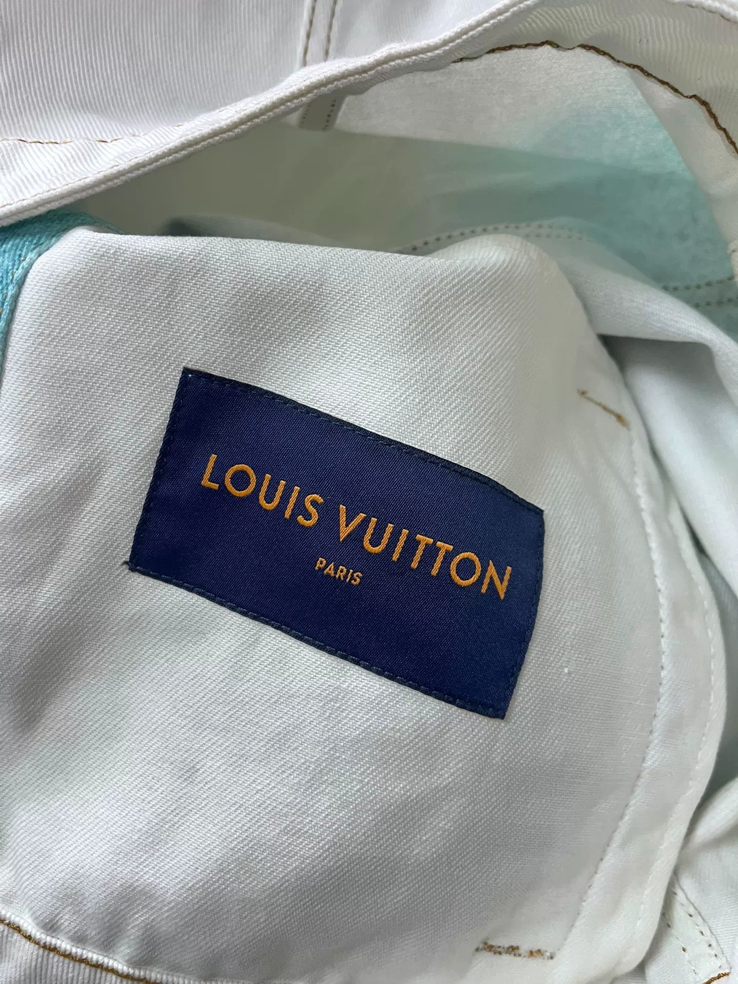Louis Vuitton Louis Vuitton Spray-Painted Denim Jacket Size US M / EU 48-50 / 2 - 8 Thumbnail