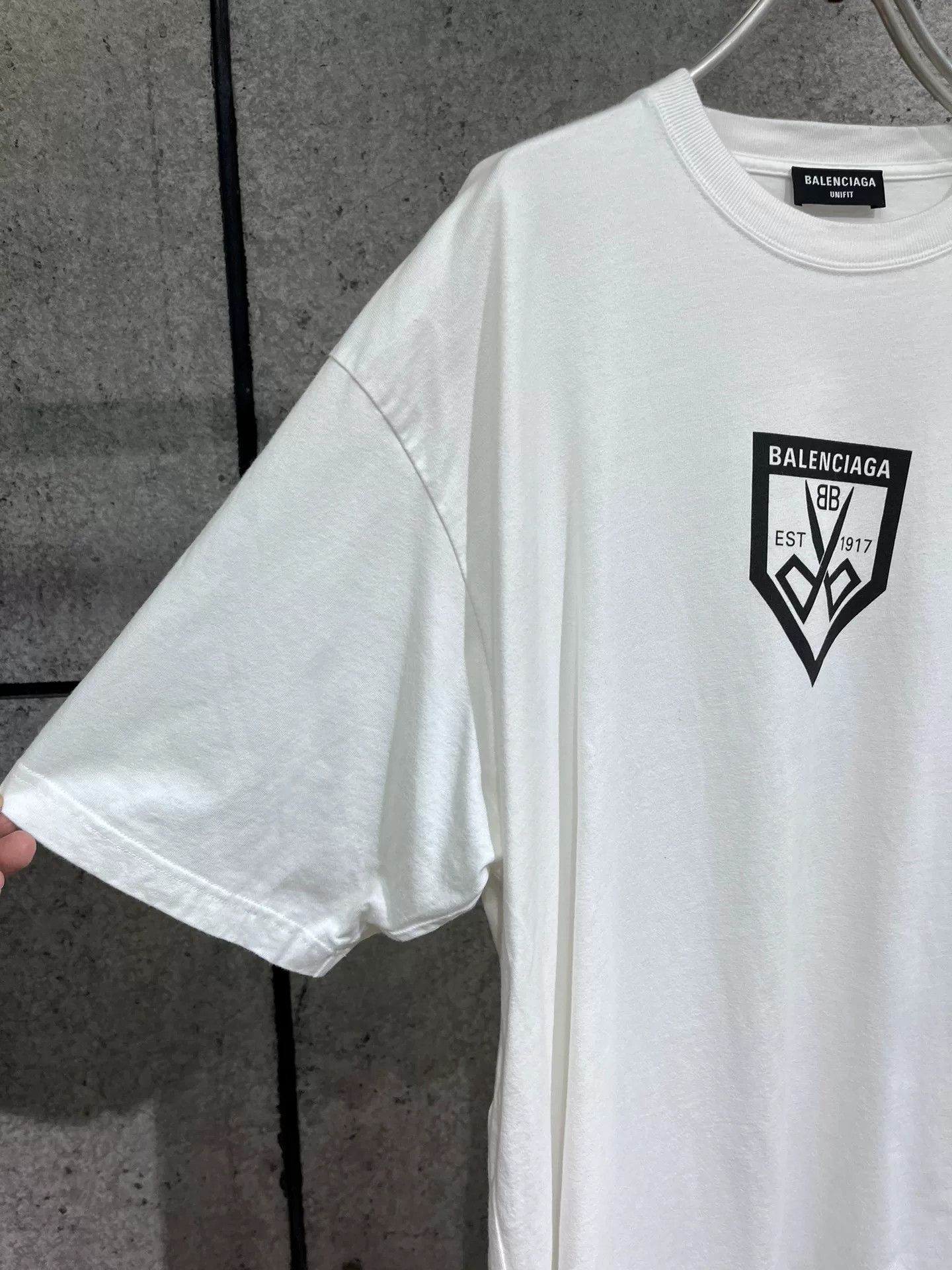 Balenciaga Balenciaga White Oversized Scissors Short-Sleeve S Size US S / EU 44-46 / 1 - 4 Thumbnail