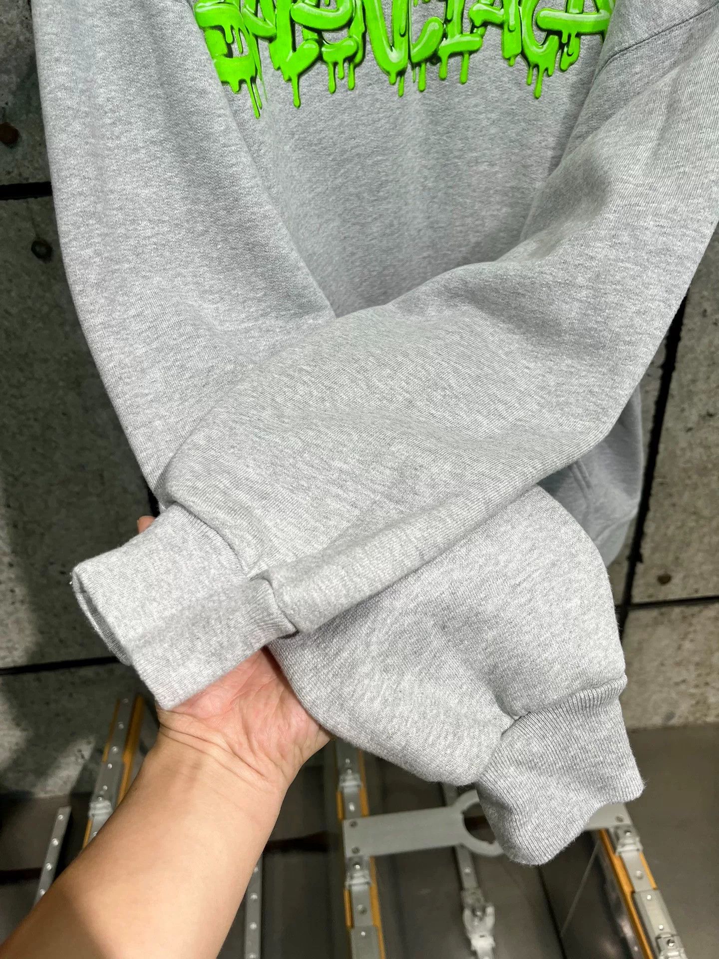 Balenciaga Balenciaga Gray Sweatshirt Size 1 Size US S / EU 44-46 / 1 - 5 Thumbnail