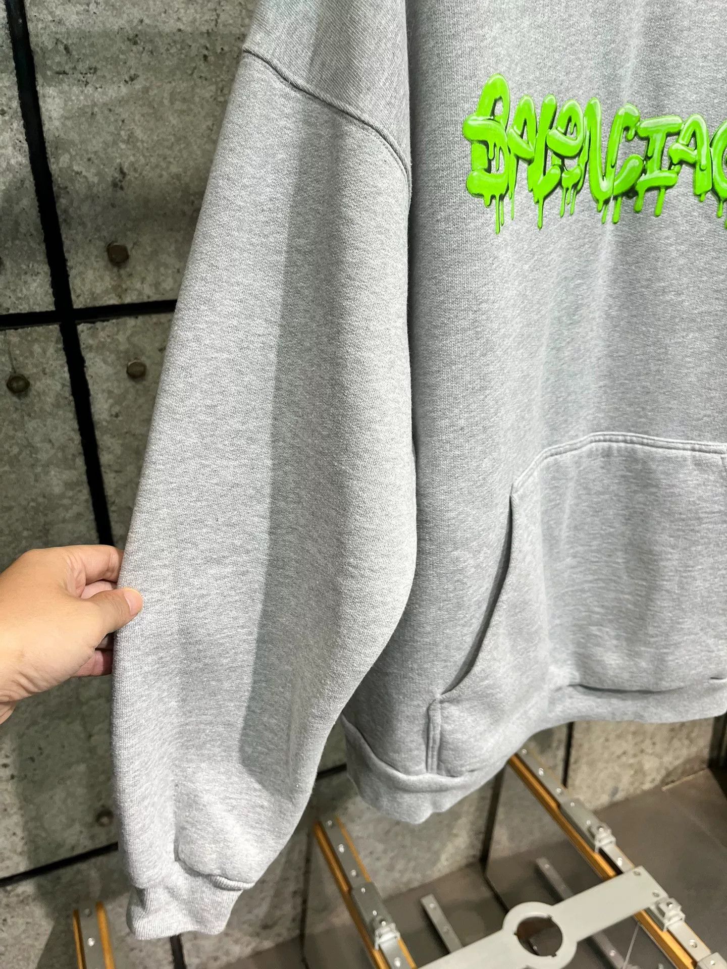 Balenciaga Balenciaga Gray Sweatshirt Size 1 Size US S / EU 44-46 / 1 - 3 Thumbnail