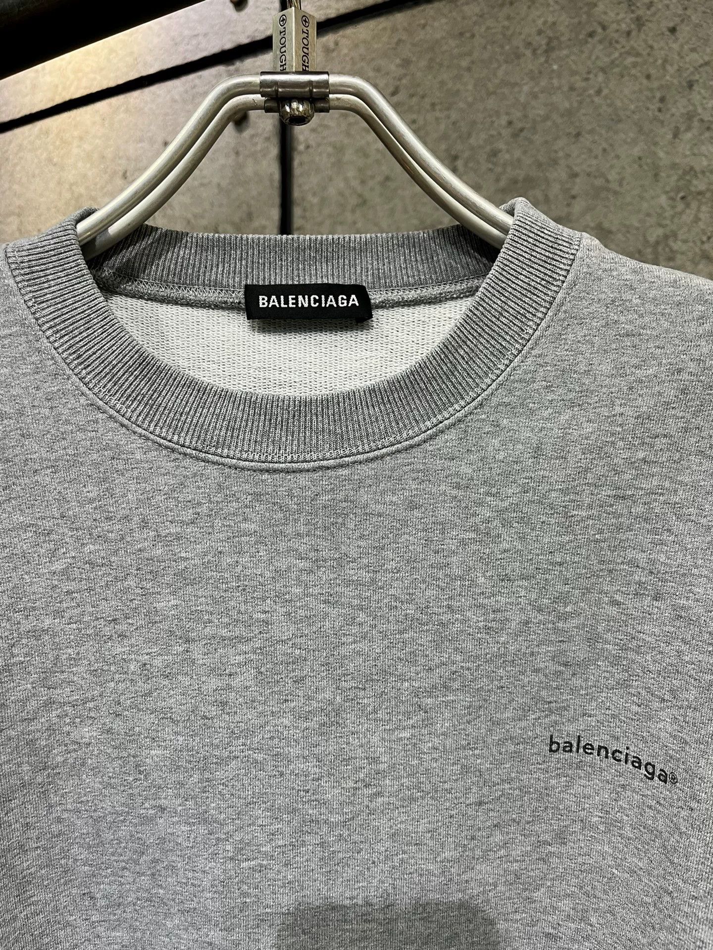 Balenciaga Balenciaga Gray Crewneck Logo Sweatshirt M Size US M / EU 48-50 / 2 - 2 Thumbnail