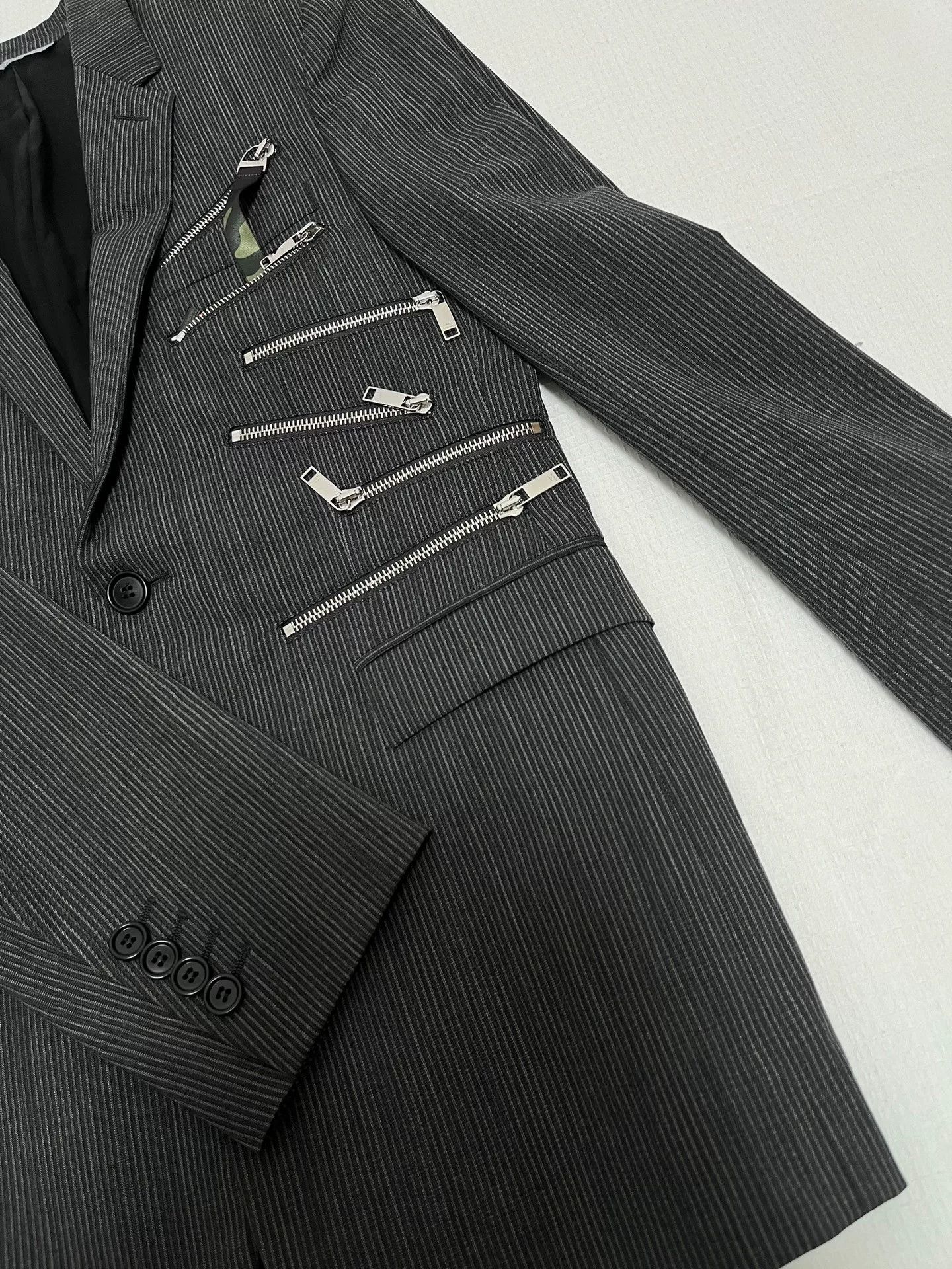 Dior Dior Gray Zipper Blazer Size 44 Size US S / EU 44-46 / 1 - 4 Thumbnail