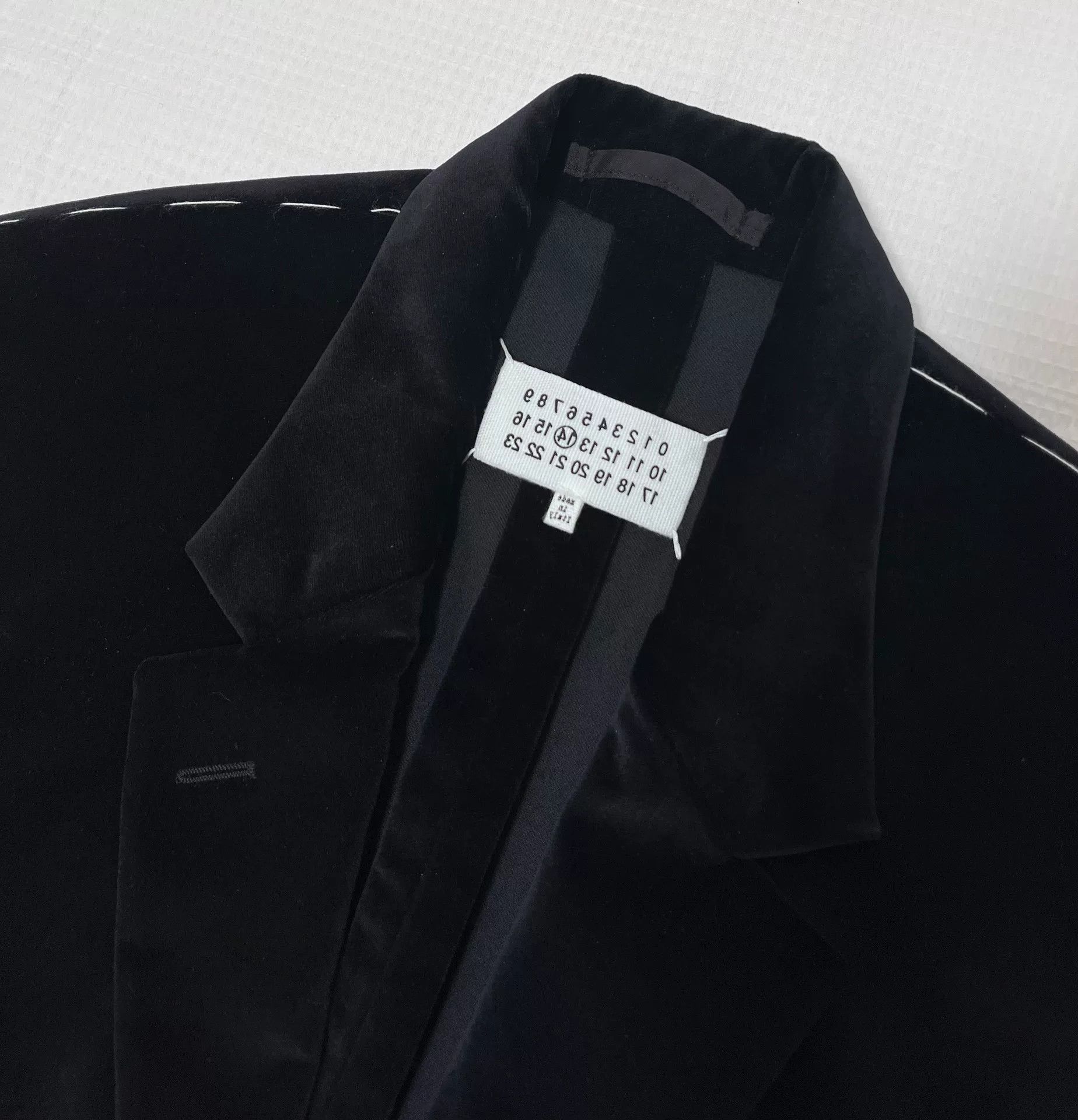 Maison Margiela Maison Margiela Velvet Blazer Size 46 Size US S / EU 44-46 / 1 - 2 Thumbnail