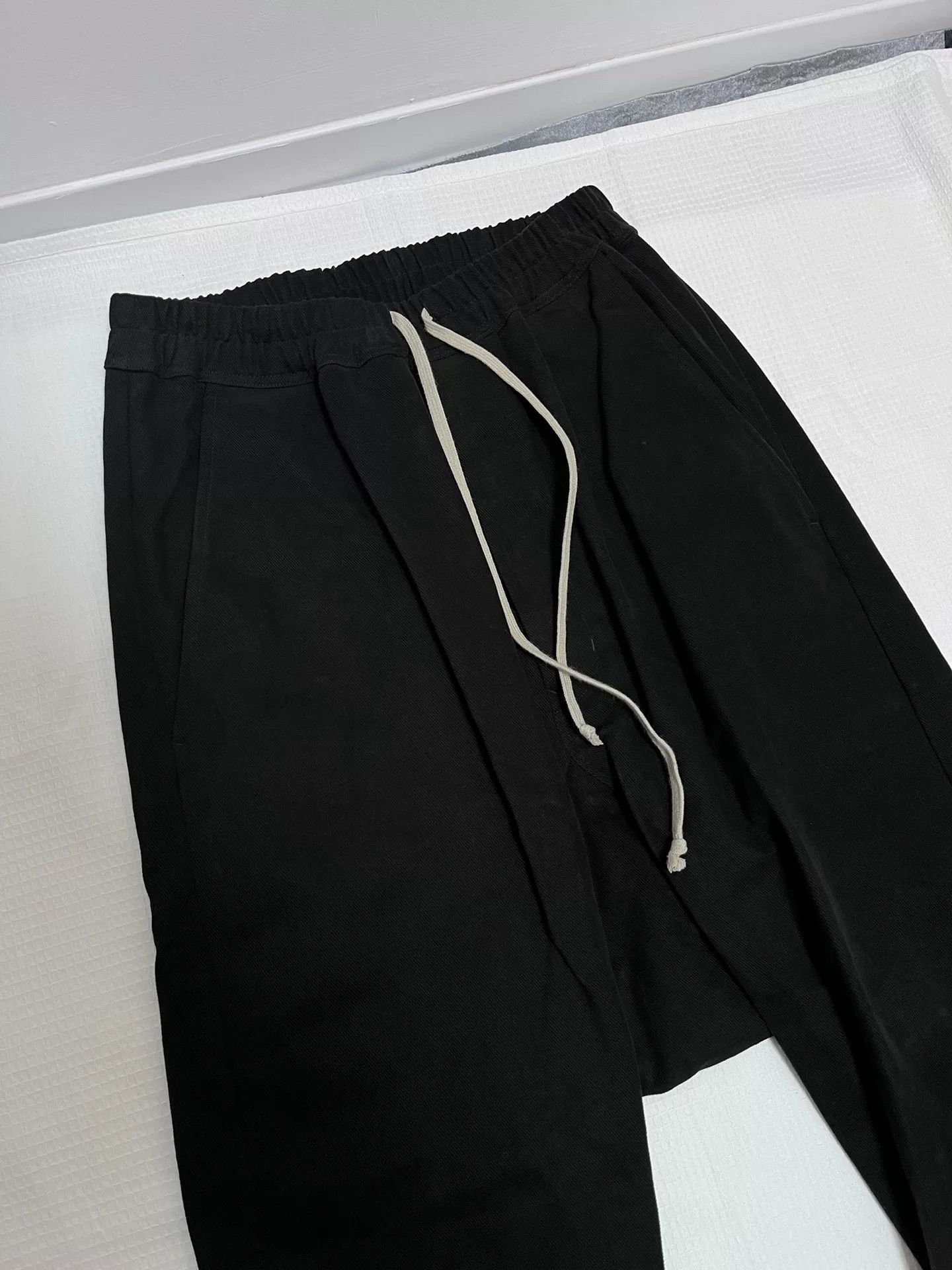Rick Owens Rick Owens Solid Drawstring Relaxed Pants 46 Size US 30 / EU 46 - 2 Thumbnail